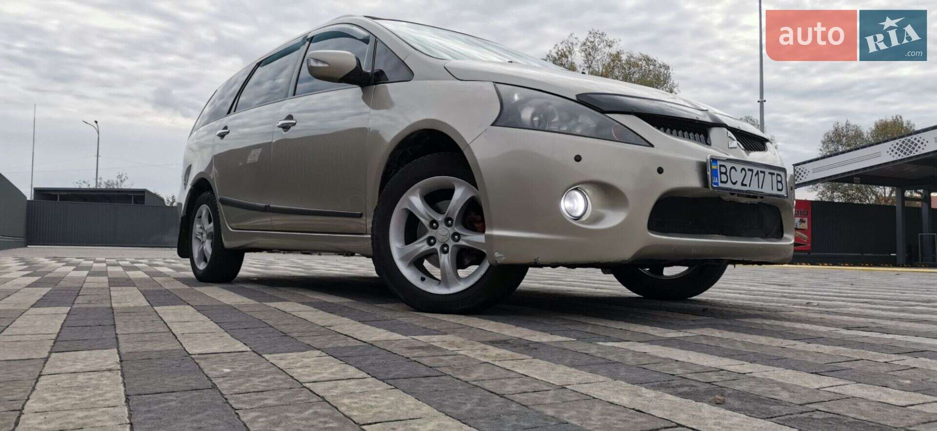 MITSUBISHI GRANDIS 2007