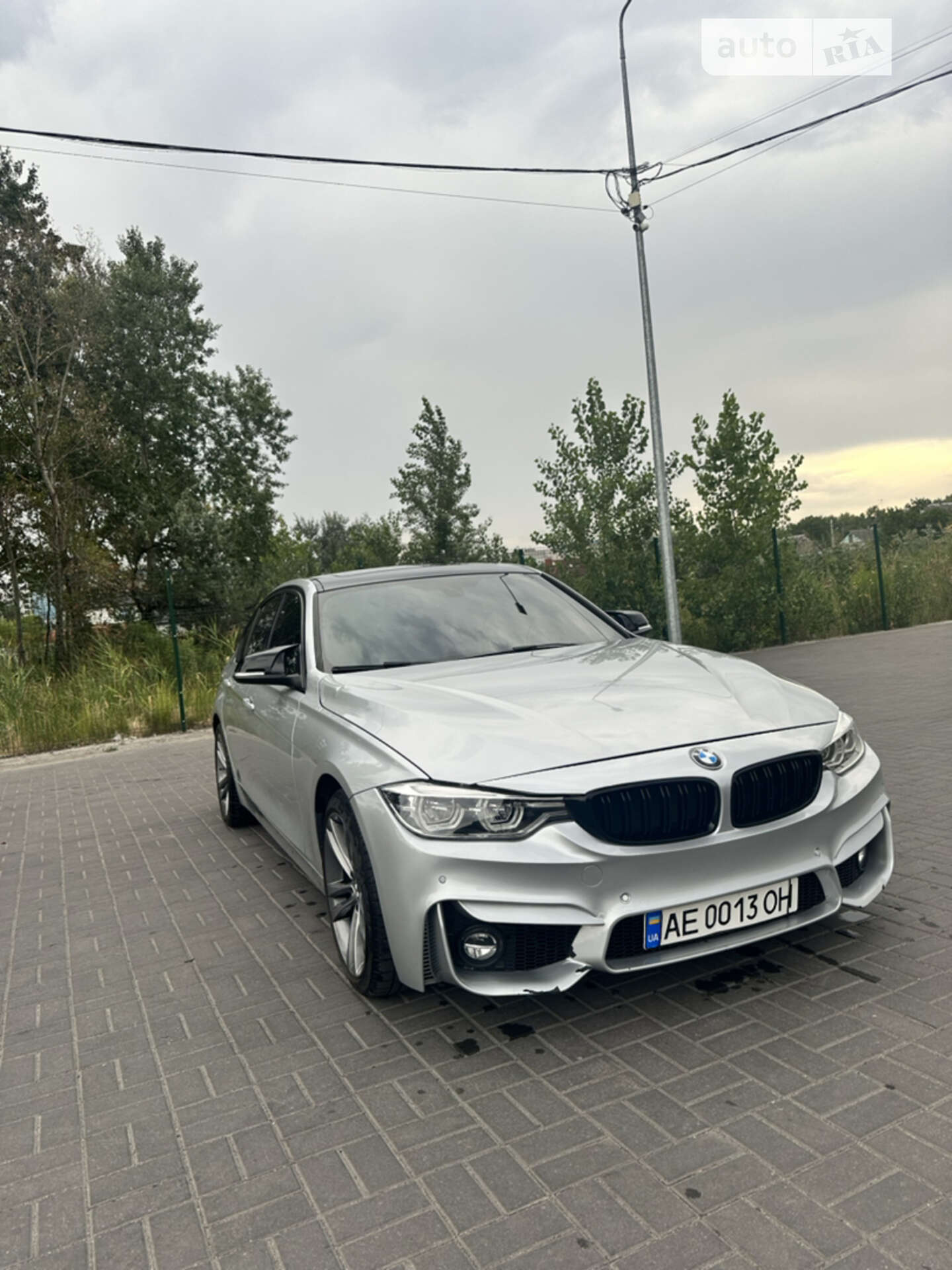 BMW 330I