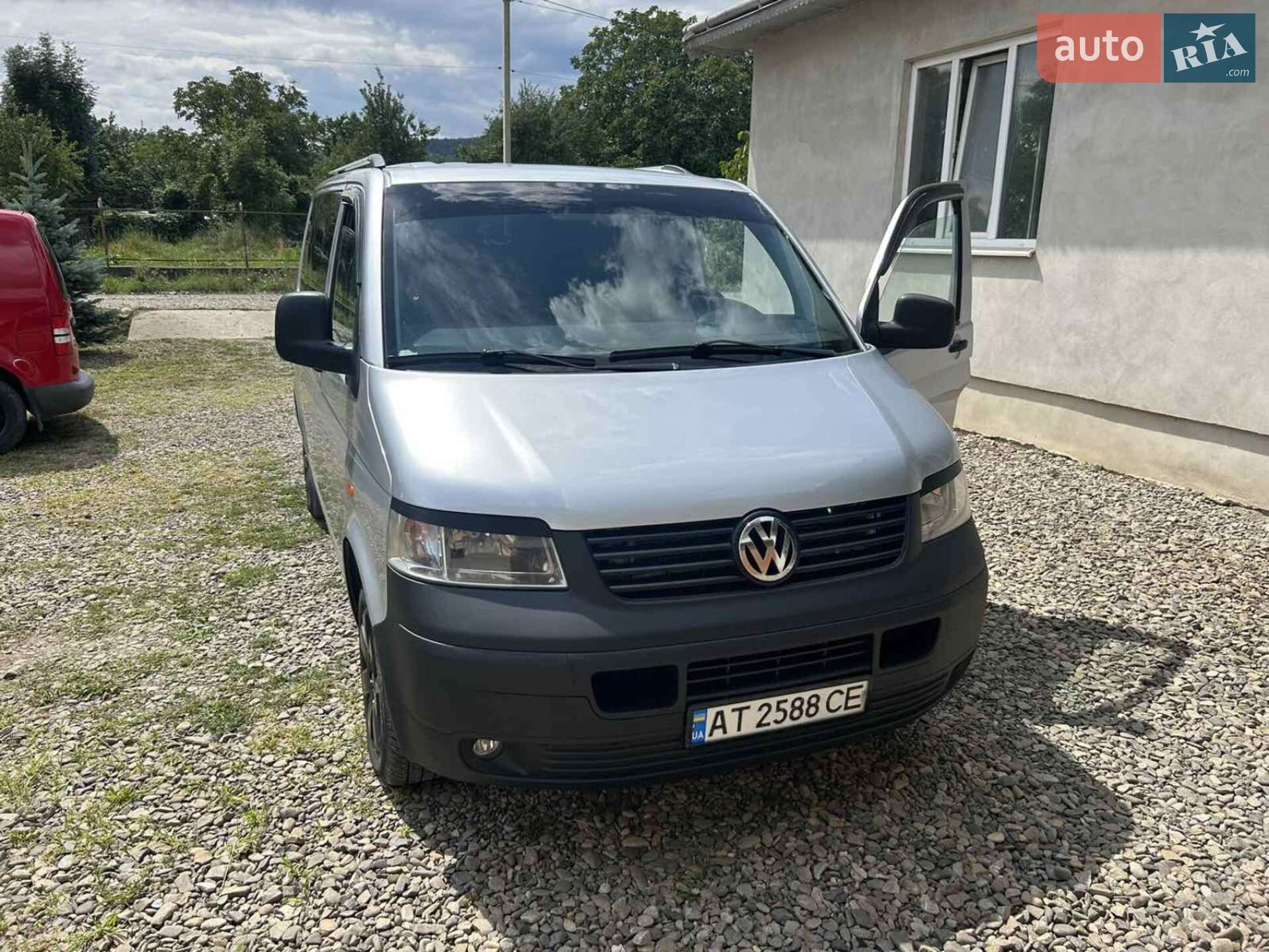 VOLKSWAGEN TRANSPORTER 2005