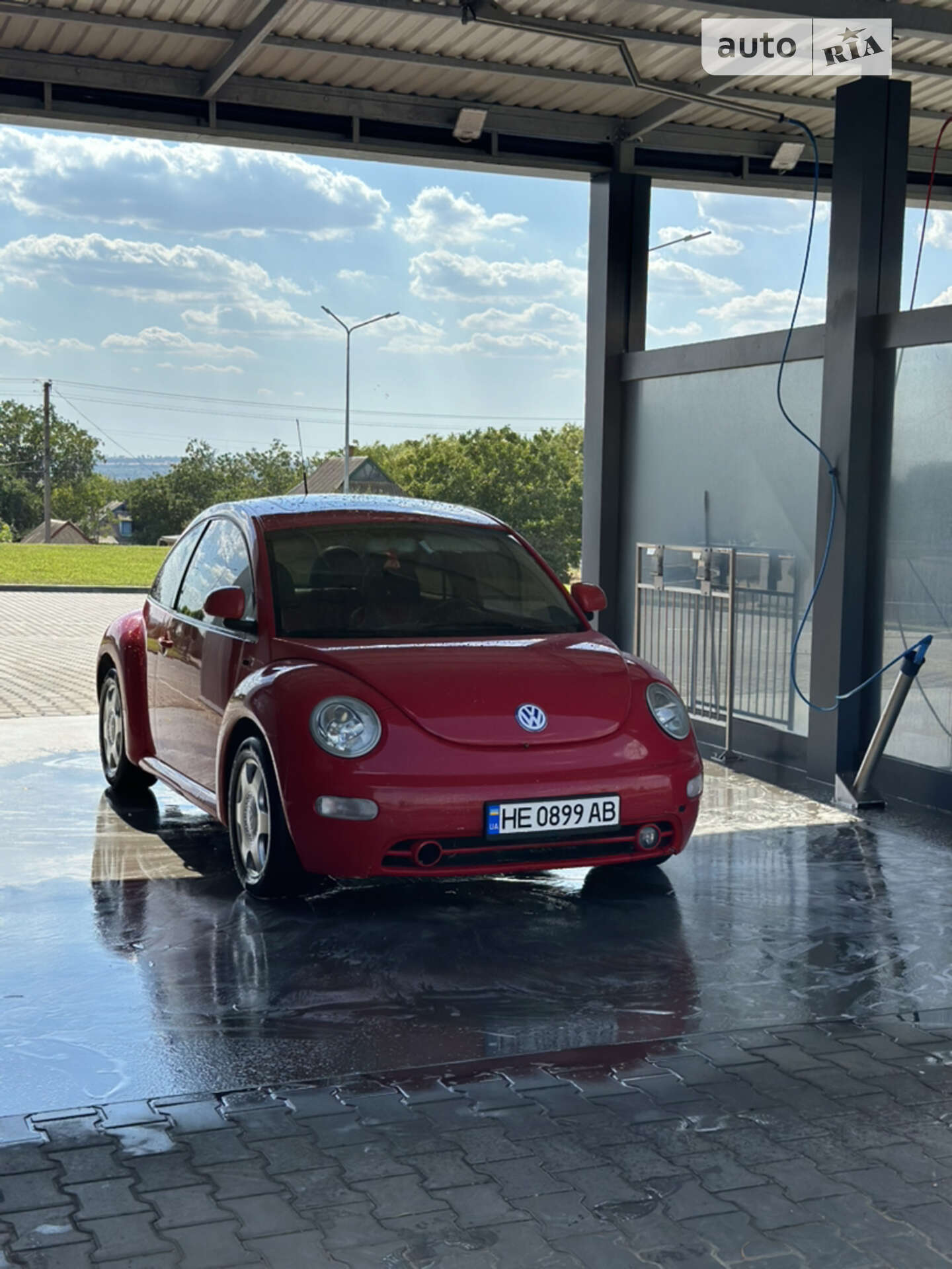 VOLKSWAGEN NEW BEETLE 2000