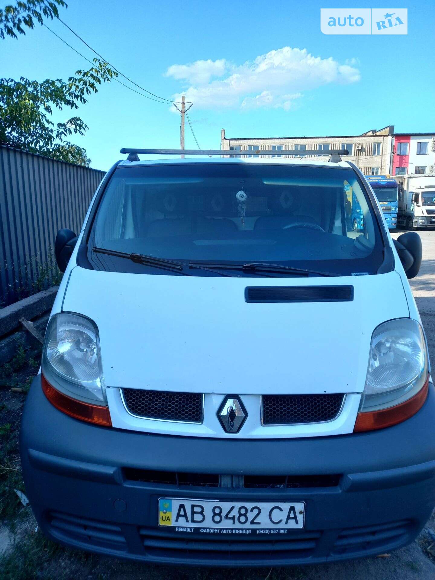 RENAULT TRAFIC 2004