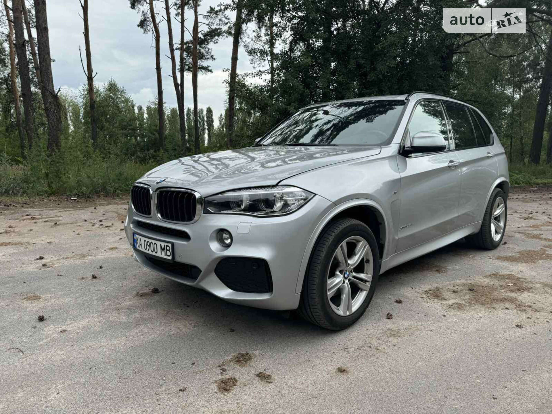 Головне фото звіту автомобіля BMW X5 2017