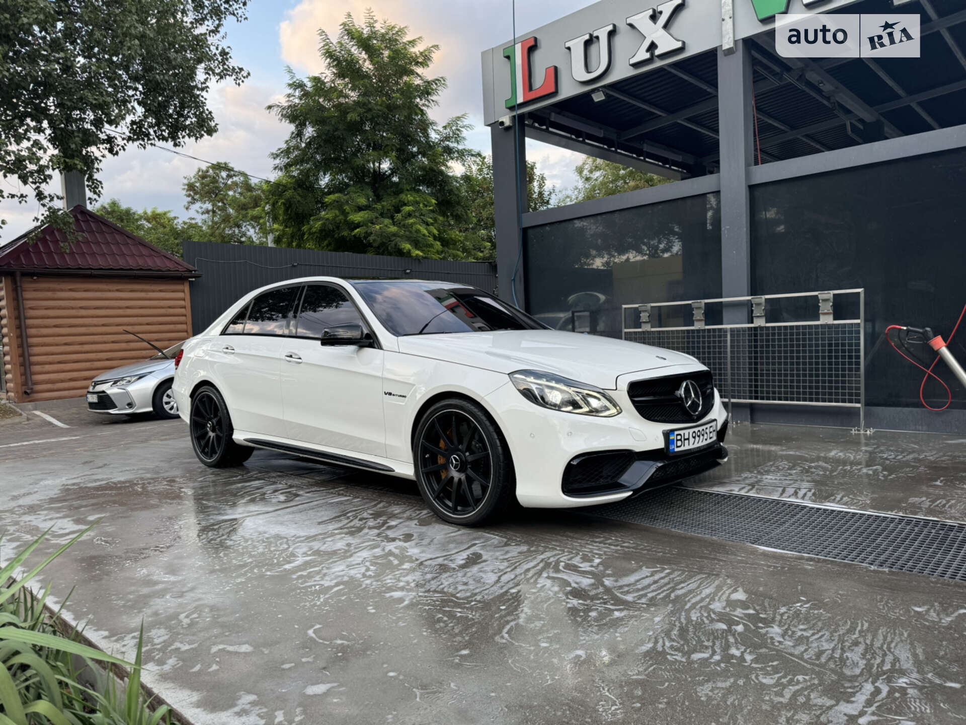 MERCEDES-BENZ E 63 AMG 2014