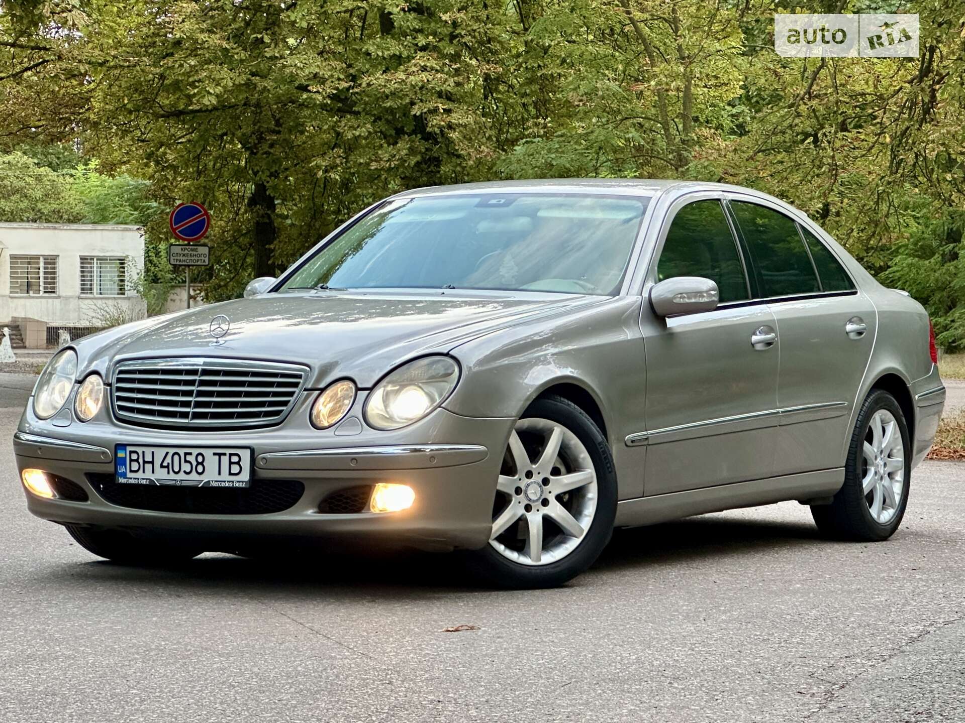 MERCEDES-BENZ E 280 2005