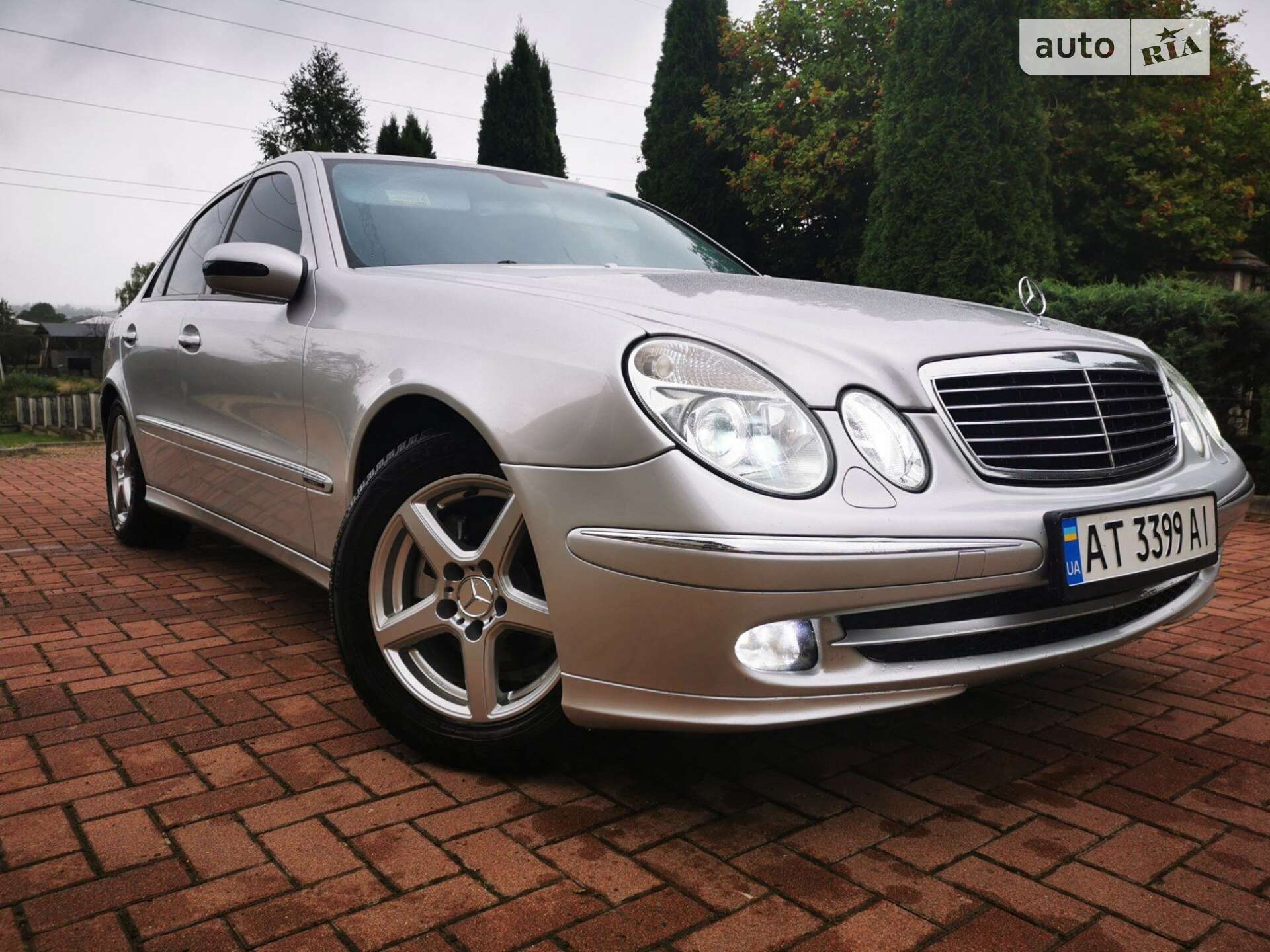 MERCEDES-BENZ E 280 2005