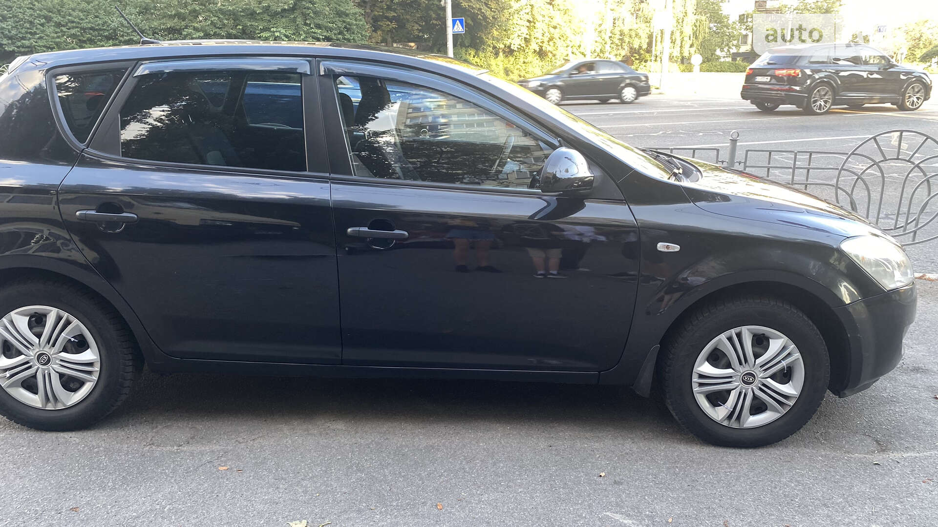 Головне фото звіту автомобіля KIA CEE'D 2008