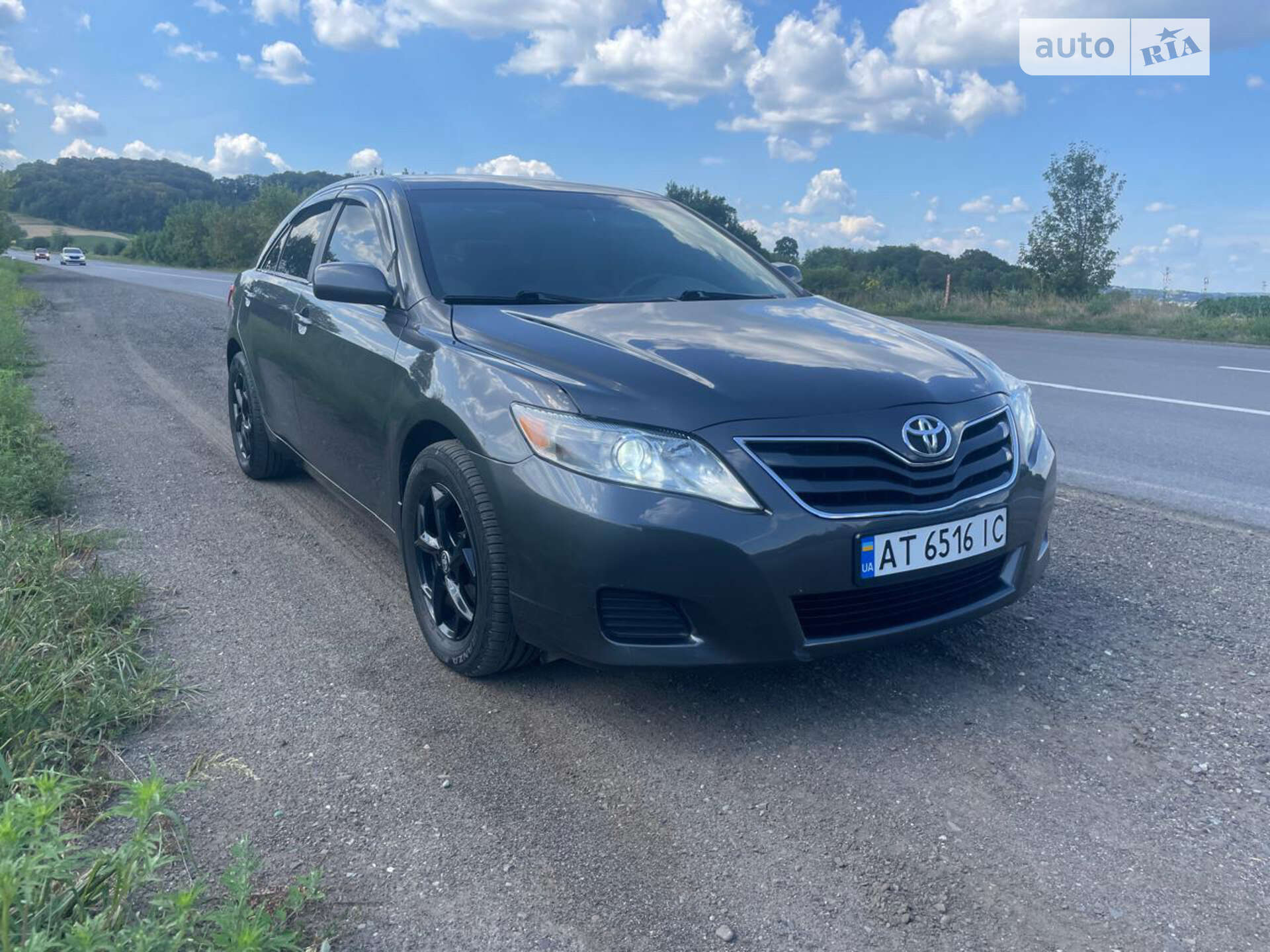 TOYOTA CAMRY