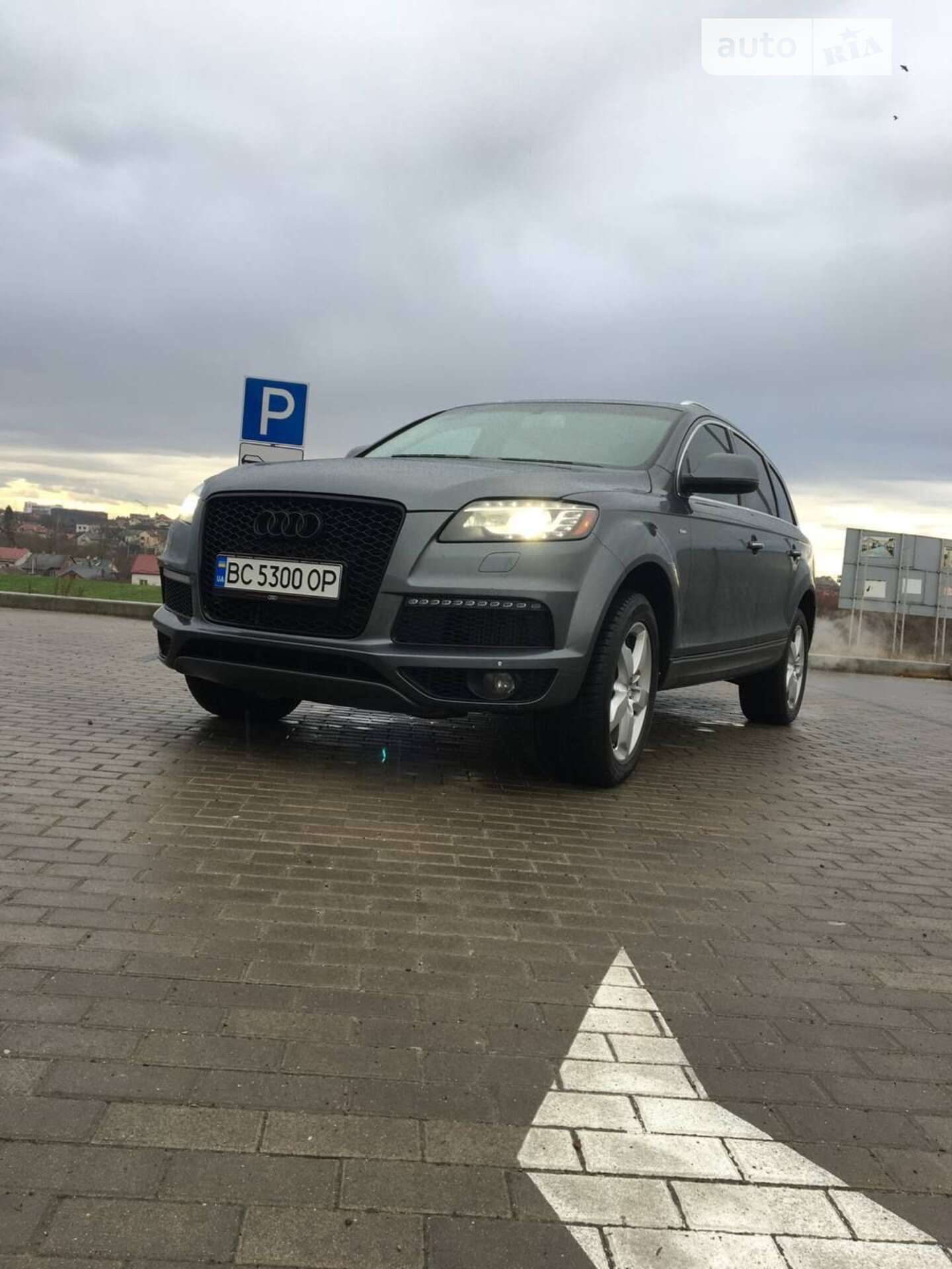 Головне фото звіту автомобіля AUDI Q7 2014