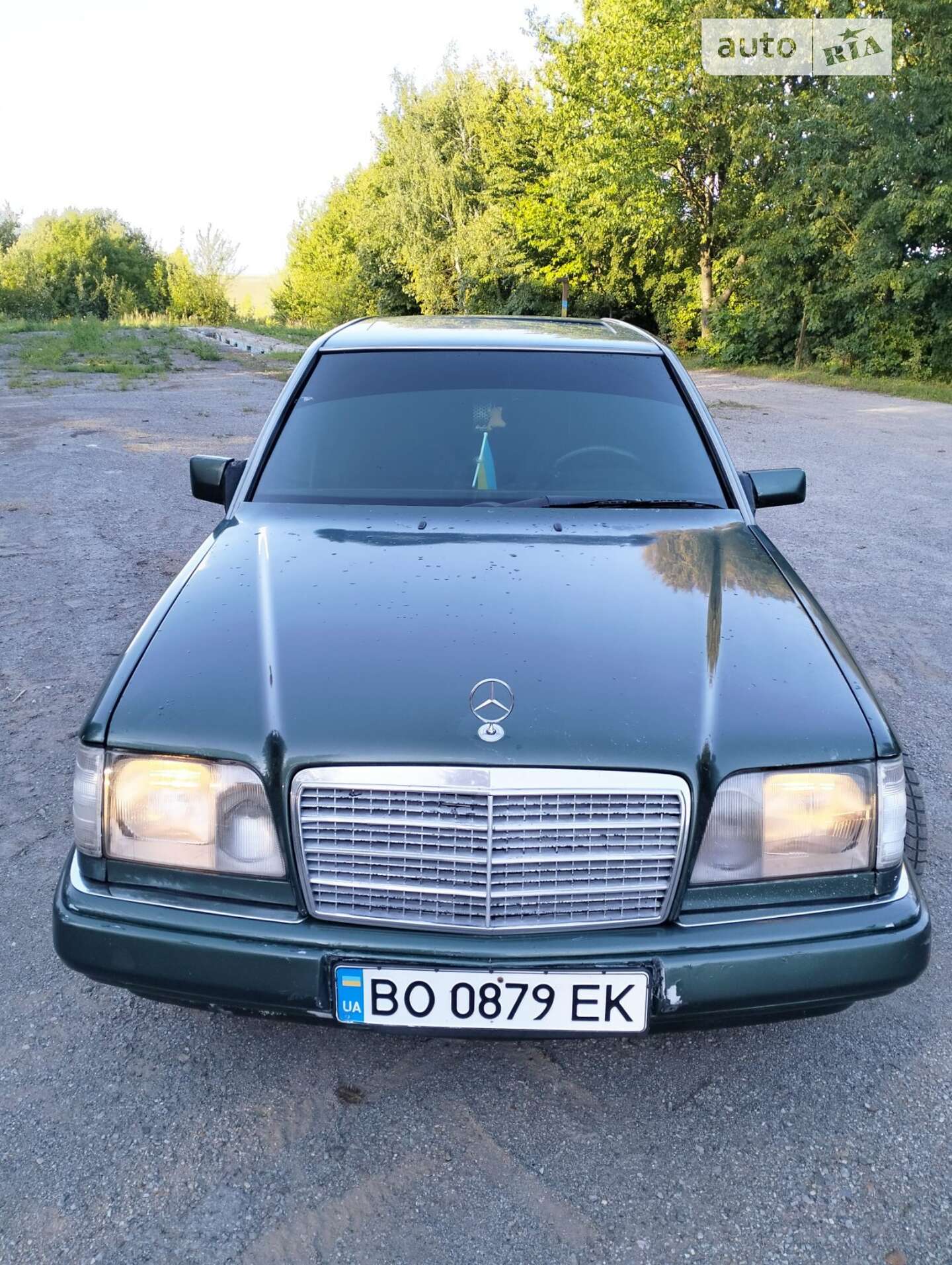 MERCEDES-BENZ E 220 1995