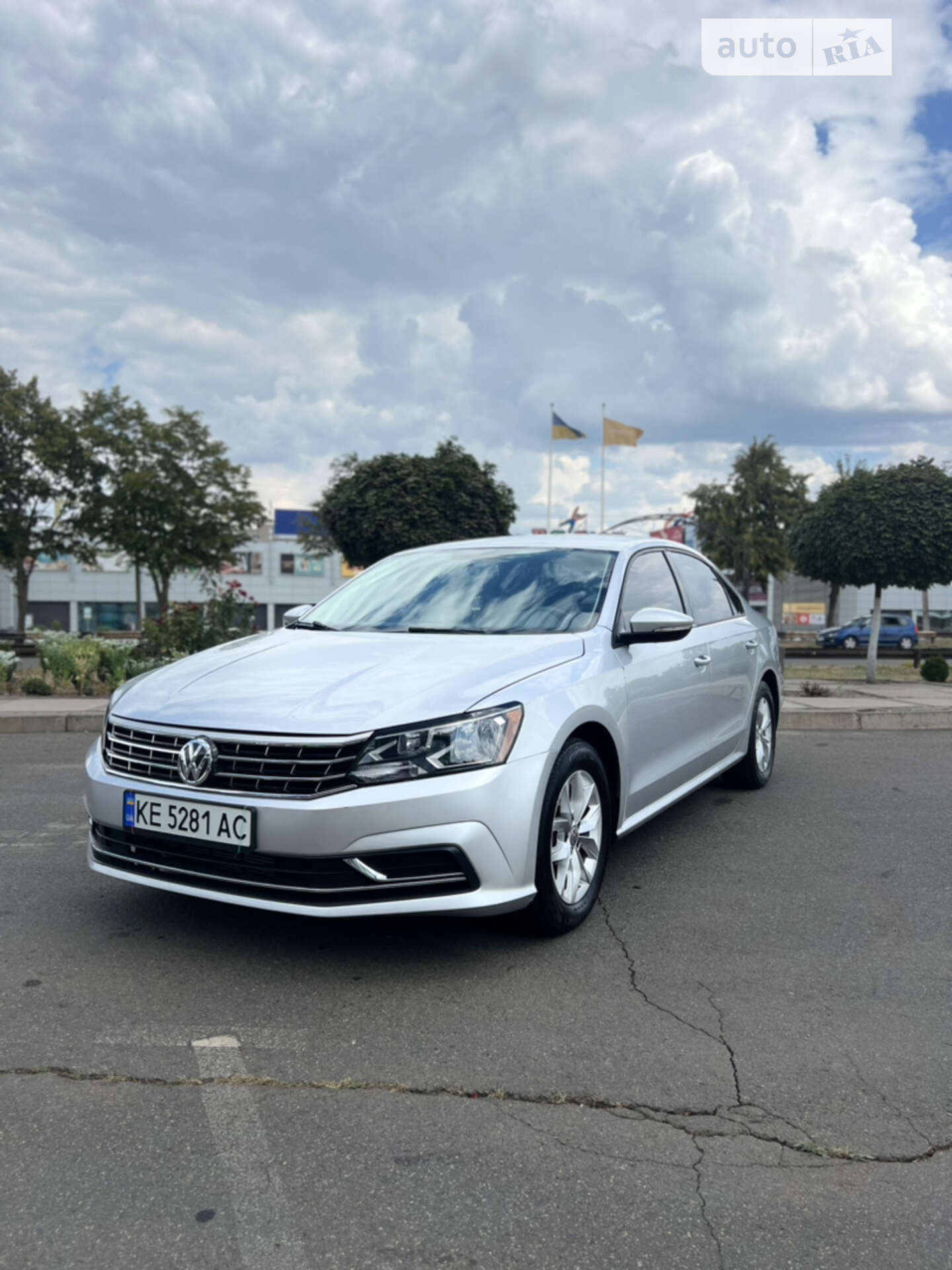 VOLKSWAGEN PASSAT 2018