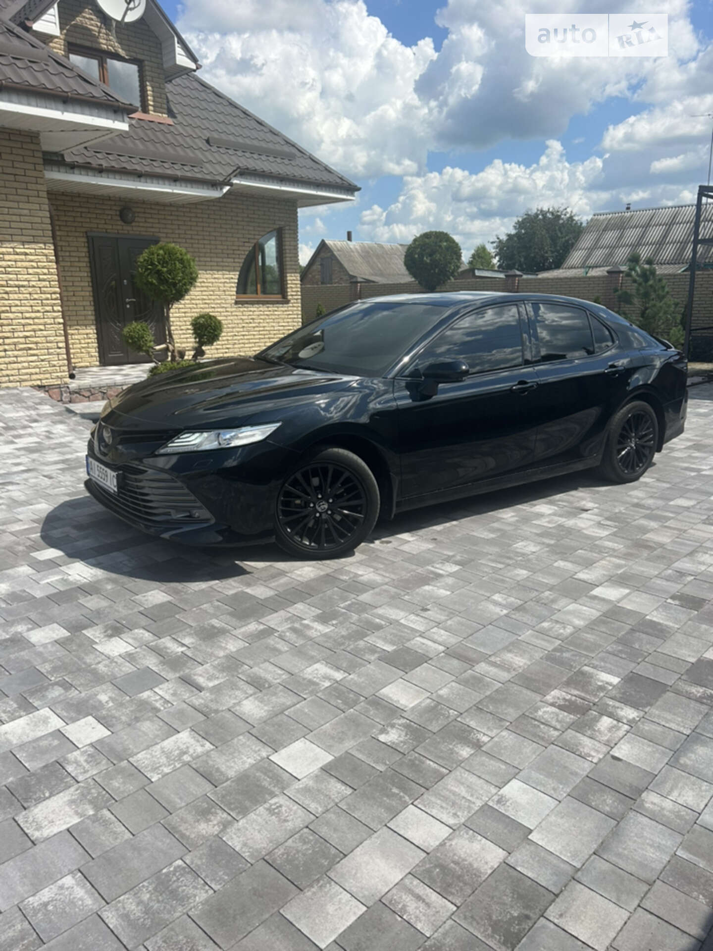 TOYOTA CAMRY