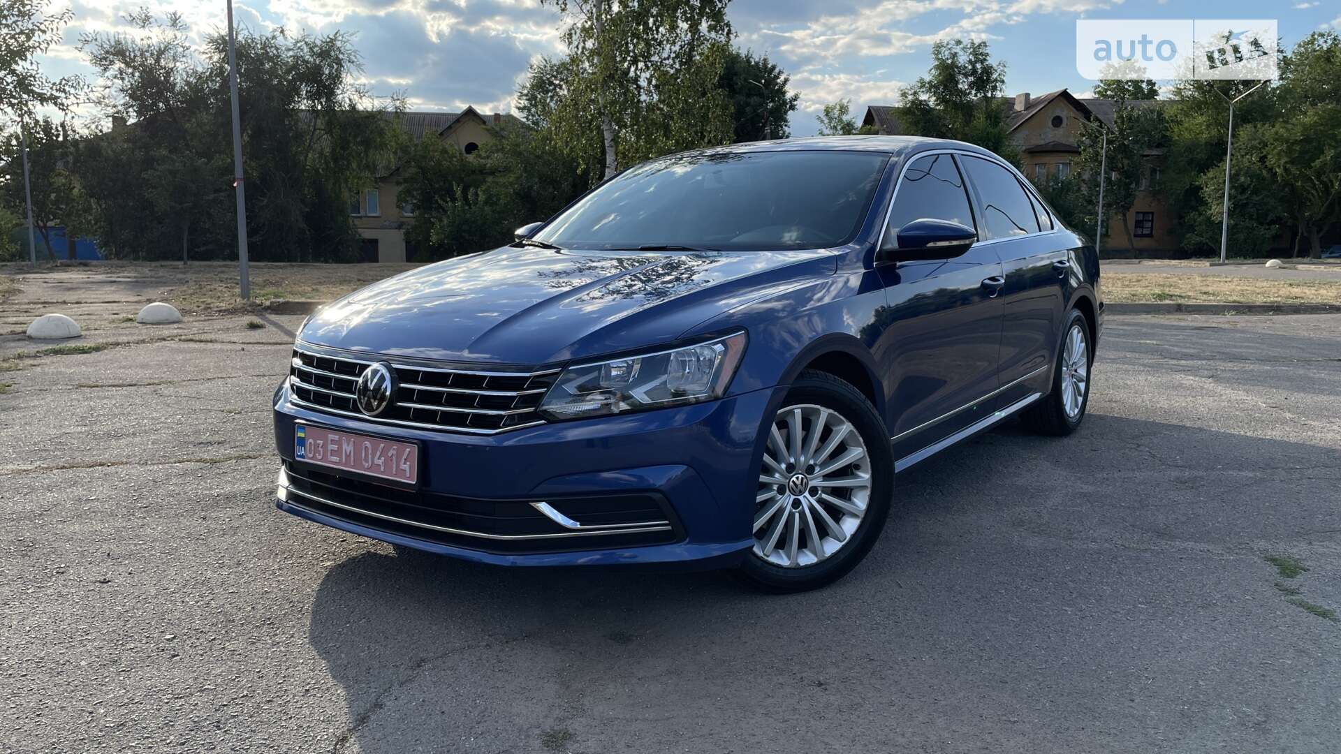 VOLKSWAGEN PASSAT 2016