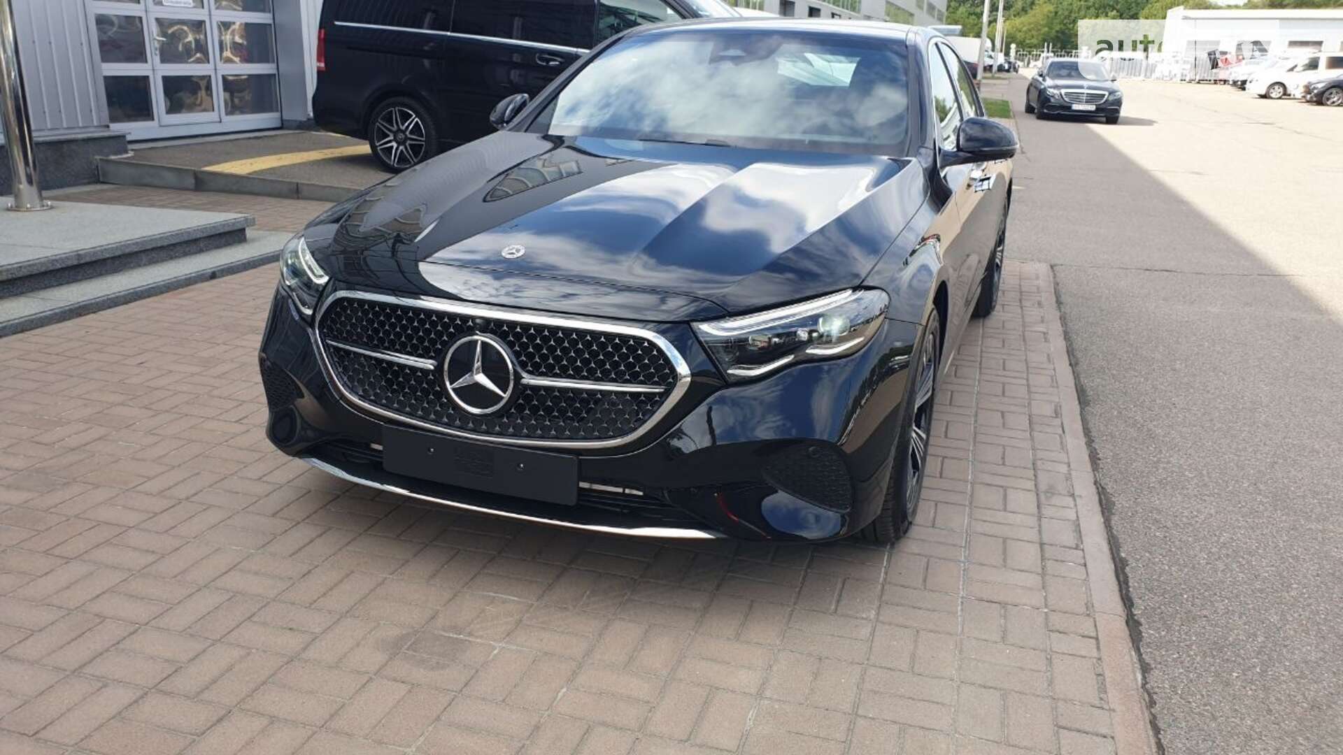 Головне фото звіту автомобіля MERCEDES-BENZ E 220 D 2024