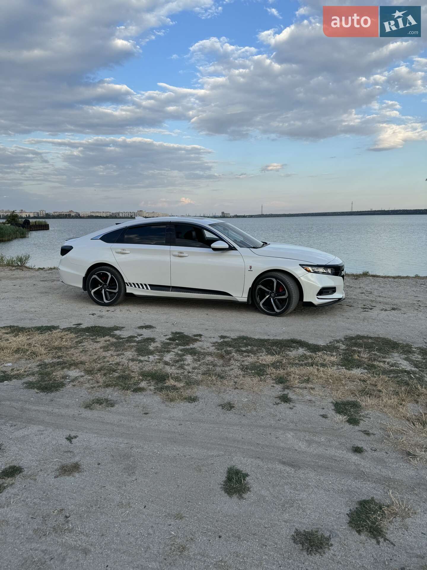 HONDA ACCORD 2018
