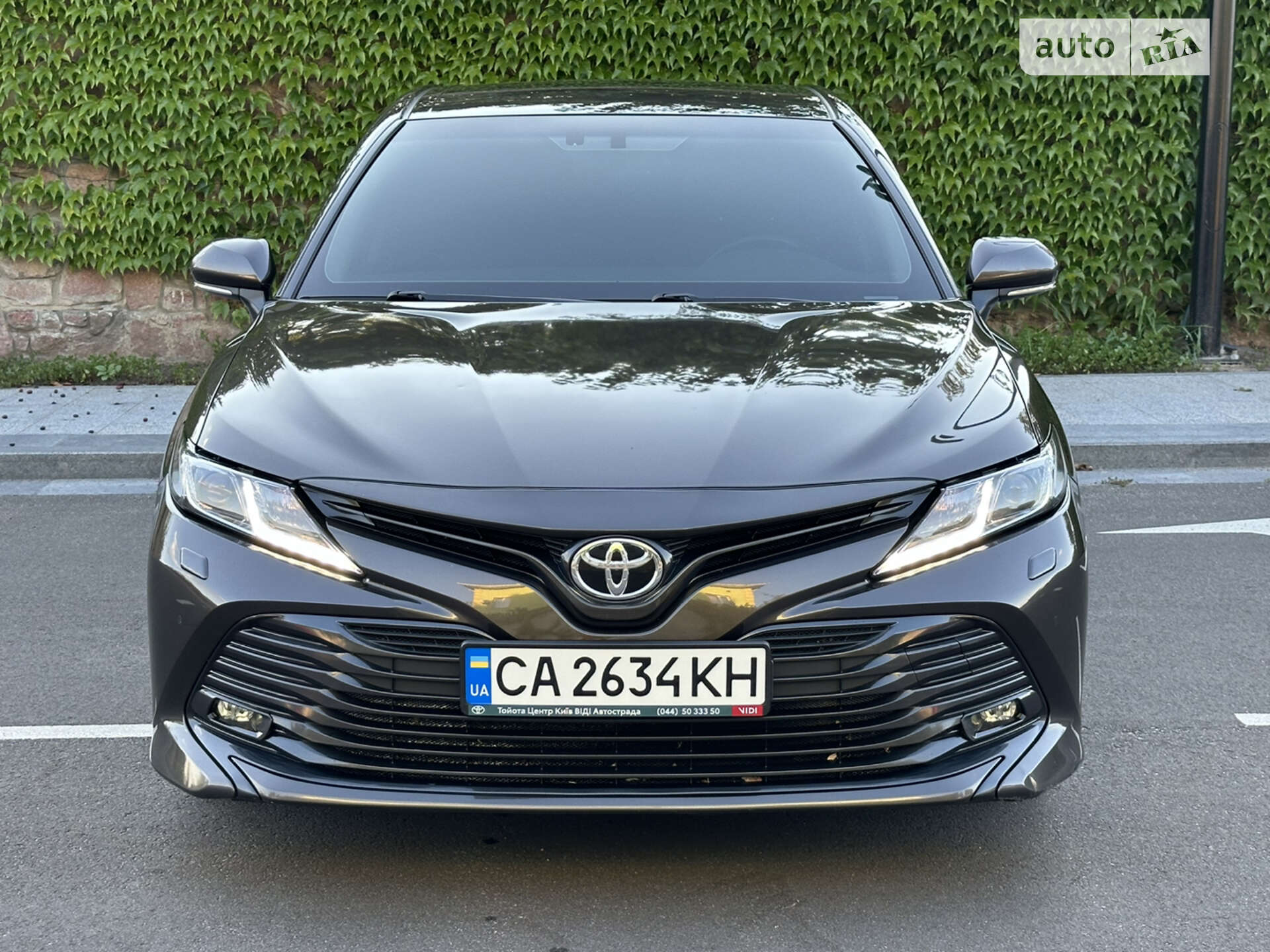 Toyota Camry 2019