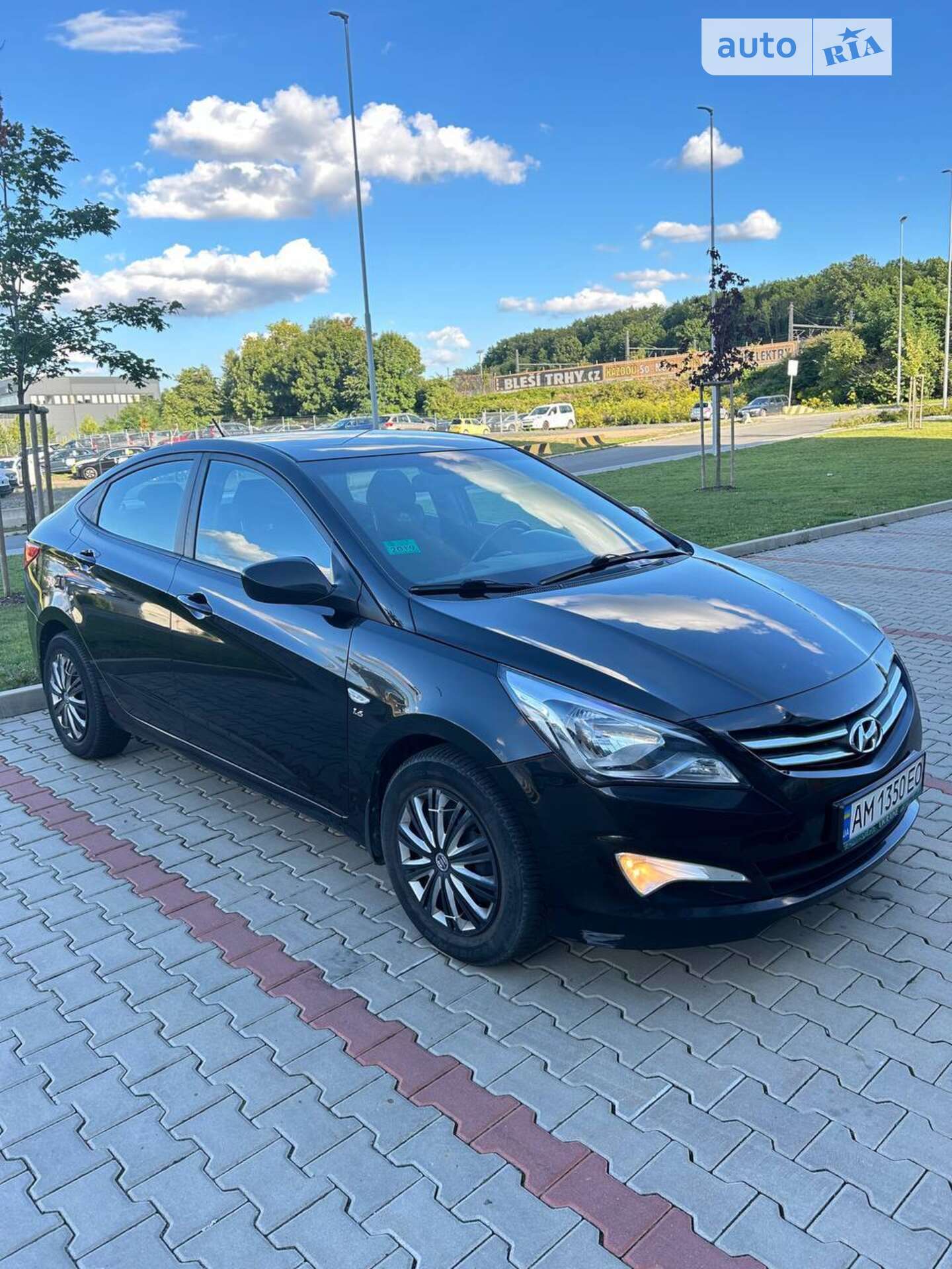 HYUNDAI SOLARIS 2016