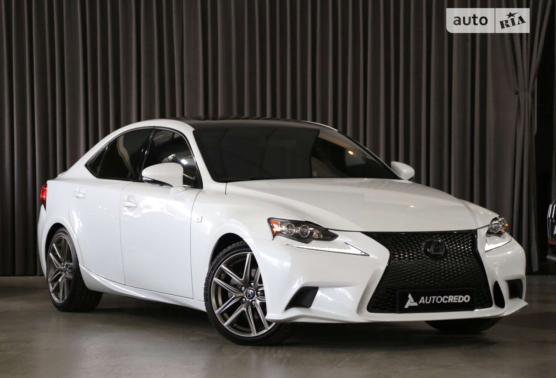 Lexus IS 2015