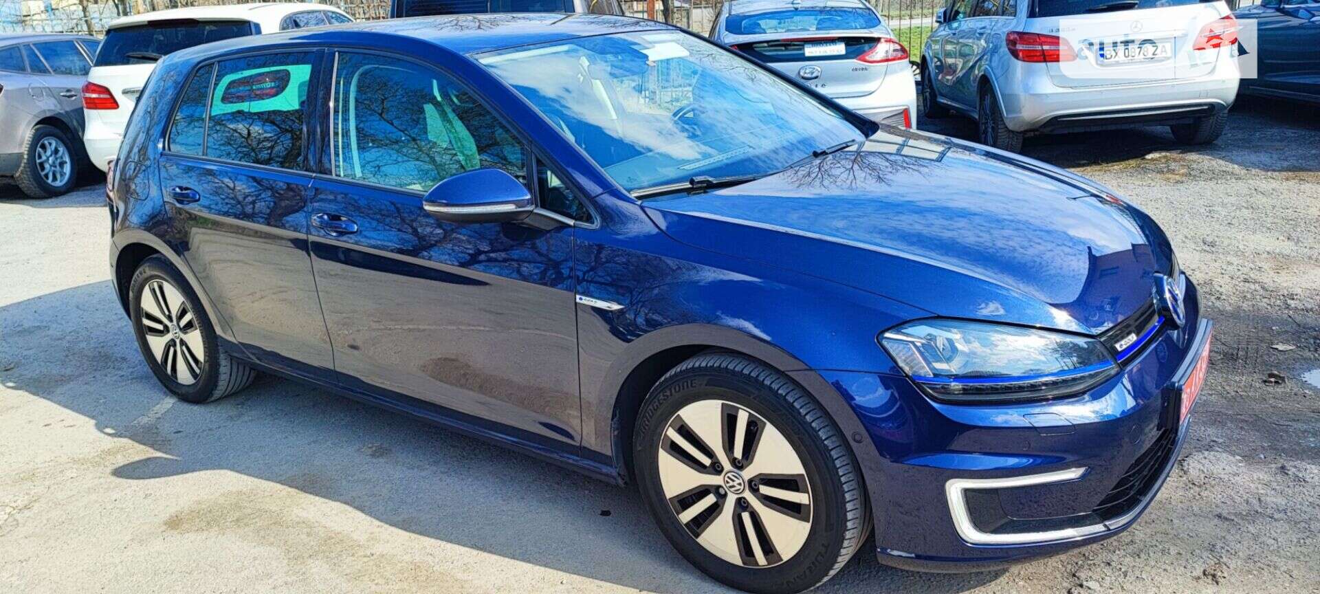 VOLKSWAGEN E-GOLF 2016