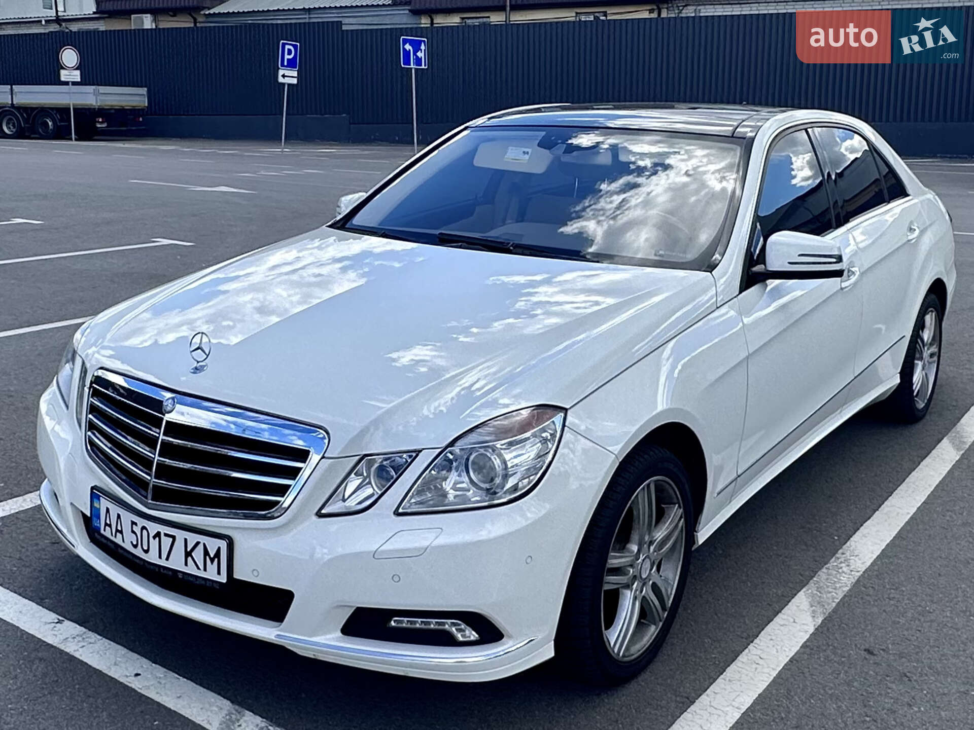 MERCEDES-BENZ E 350 2010