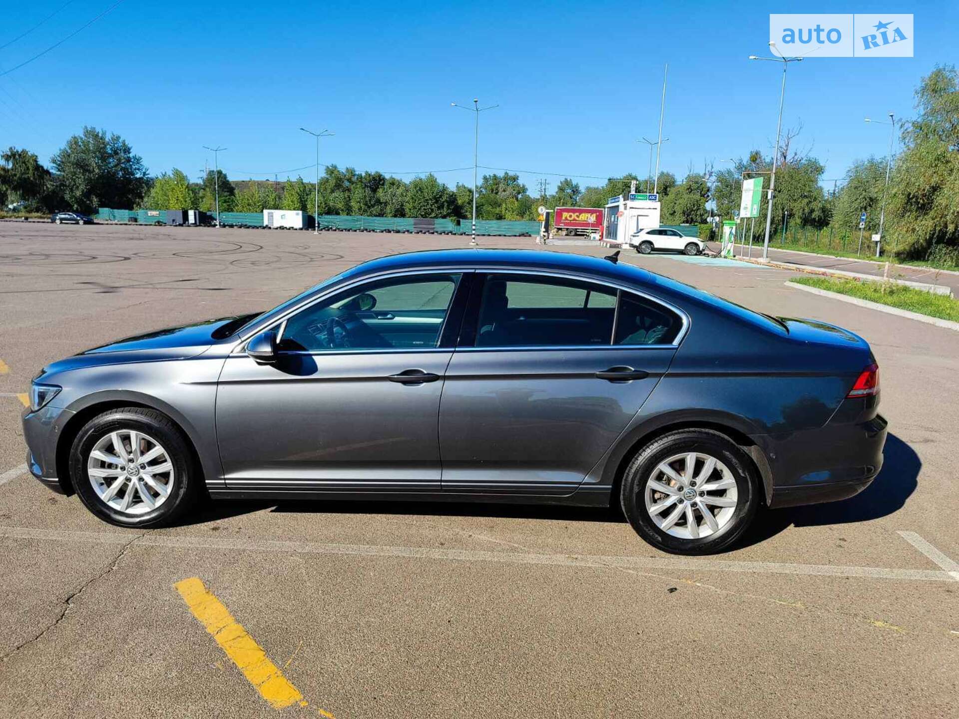 VOLKSWAGEN PASSAT 2017