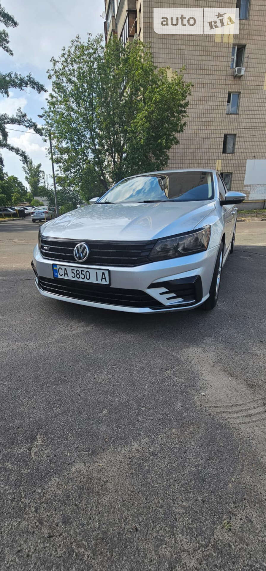 VOLKSWAGEN PASSAT 2016
