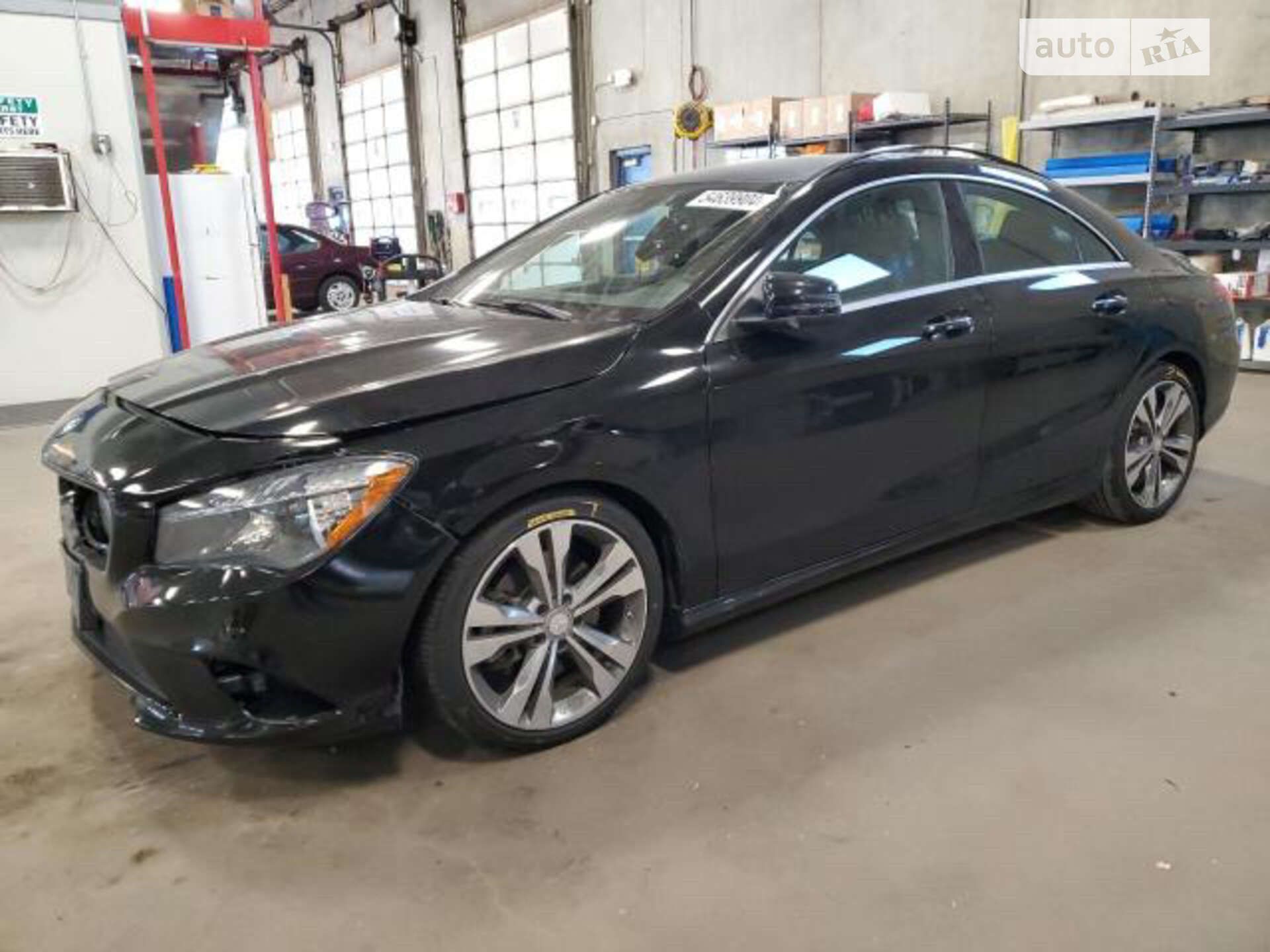 MERCEDES-BENZ CLA 250 2015