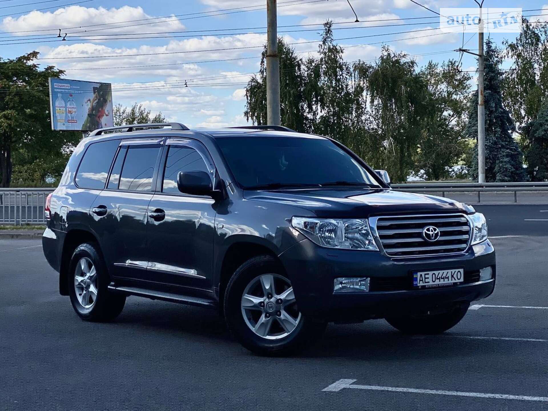 Toyota Land Cruiser 2011