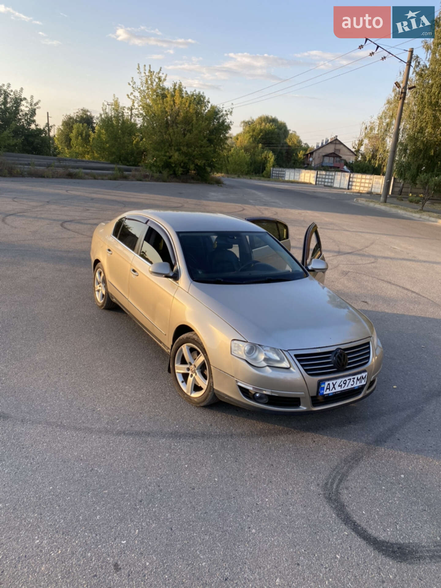 VOLKSWAGEN PASSAT 2008