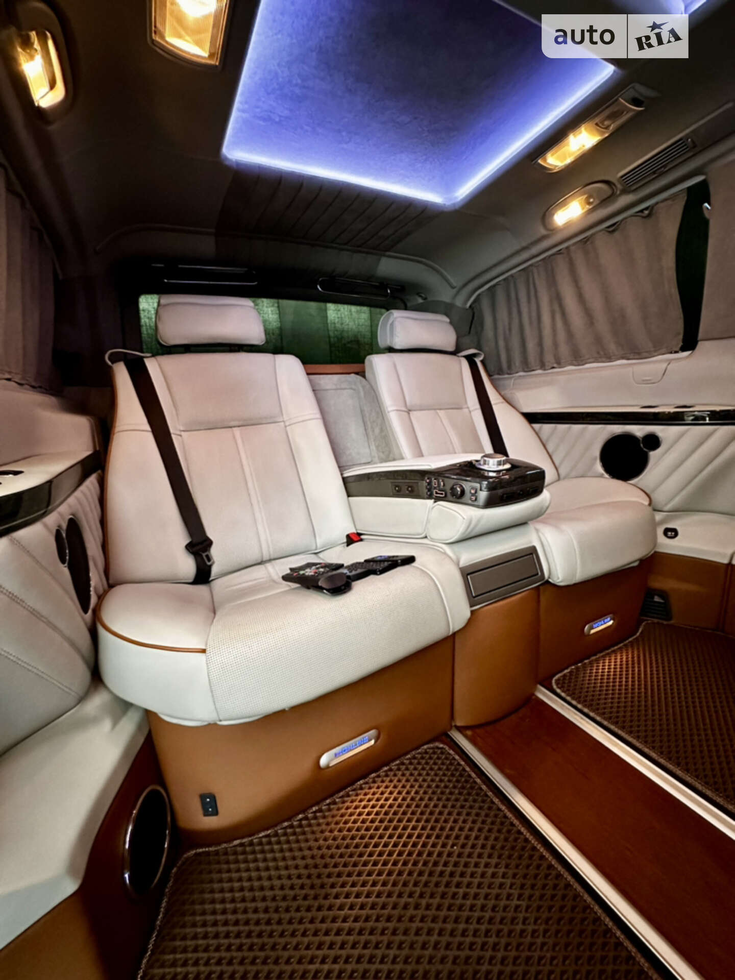 Mercedes-Benz Viano 2011