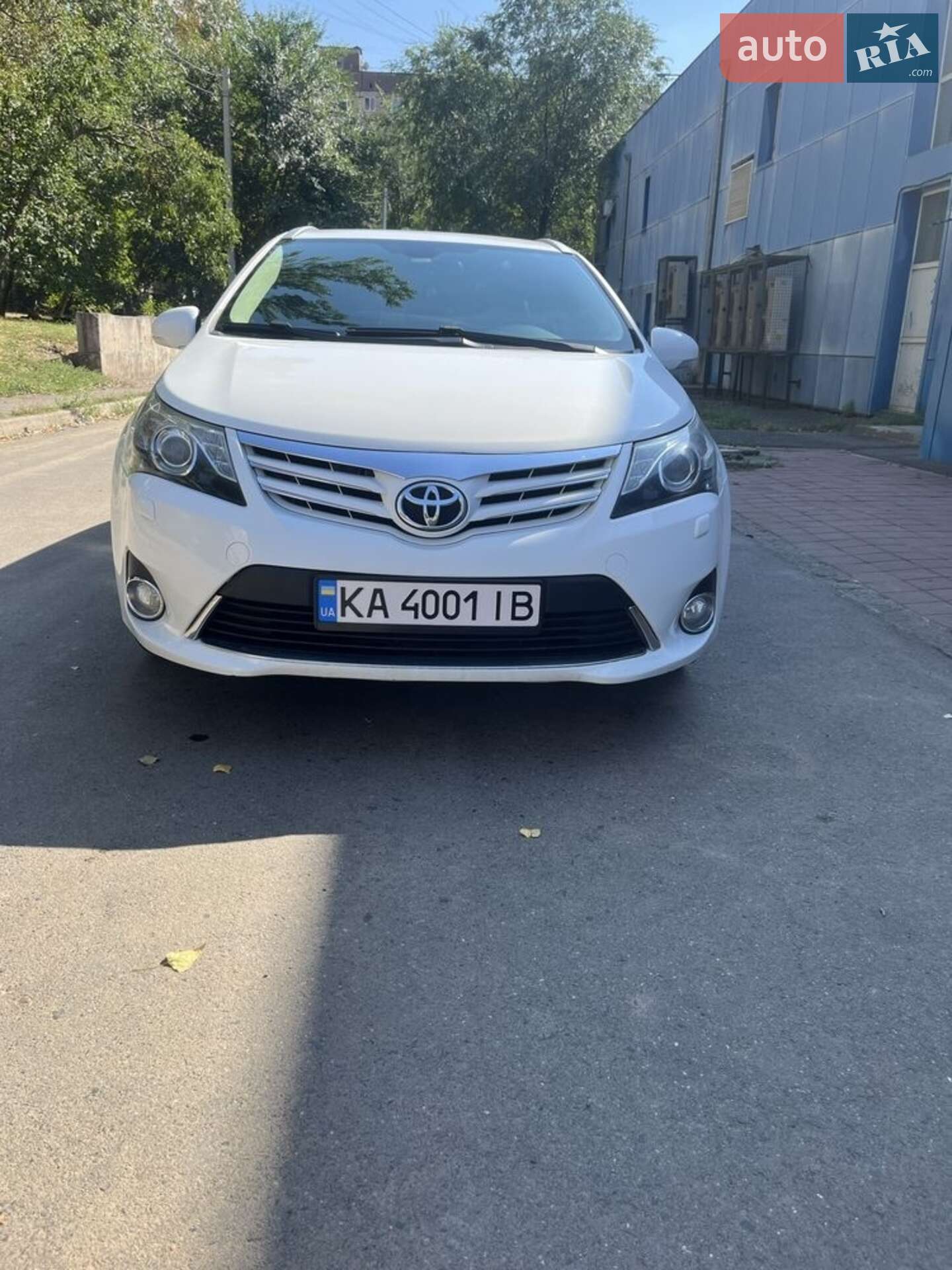 Toyota Avensis 2012