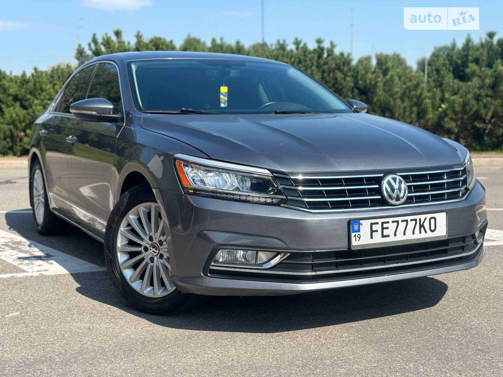 VOLKSWAGEN PASSAT 2016