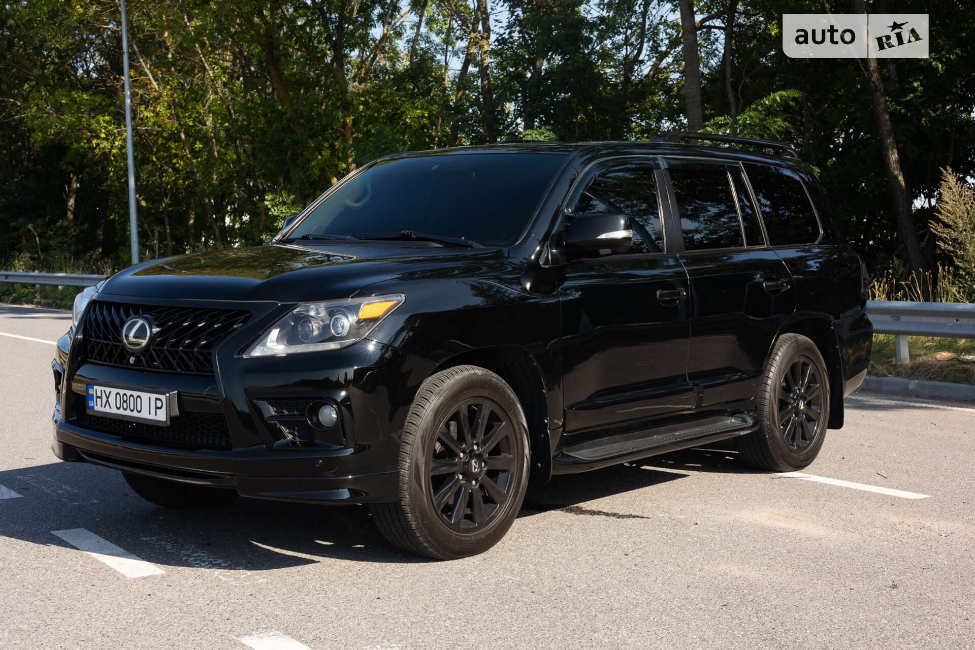 Lexus LX 2011