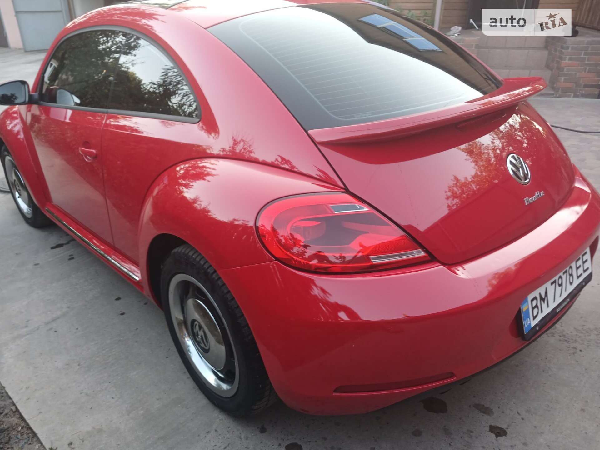 VOLKSWAGEN BEETLE 2012