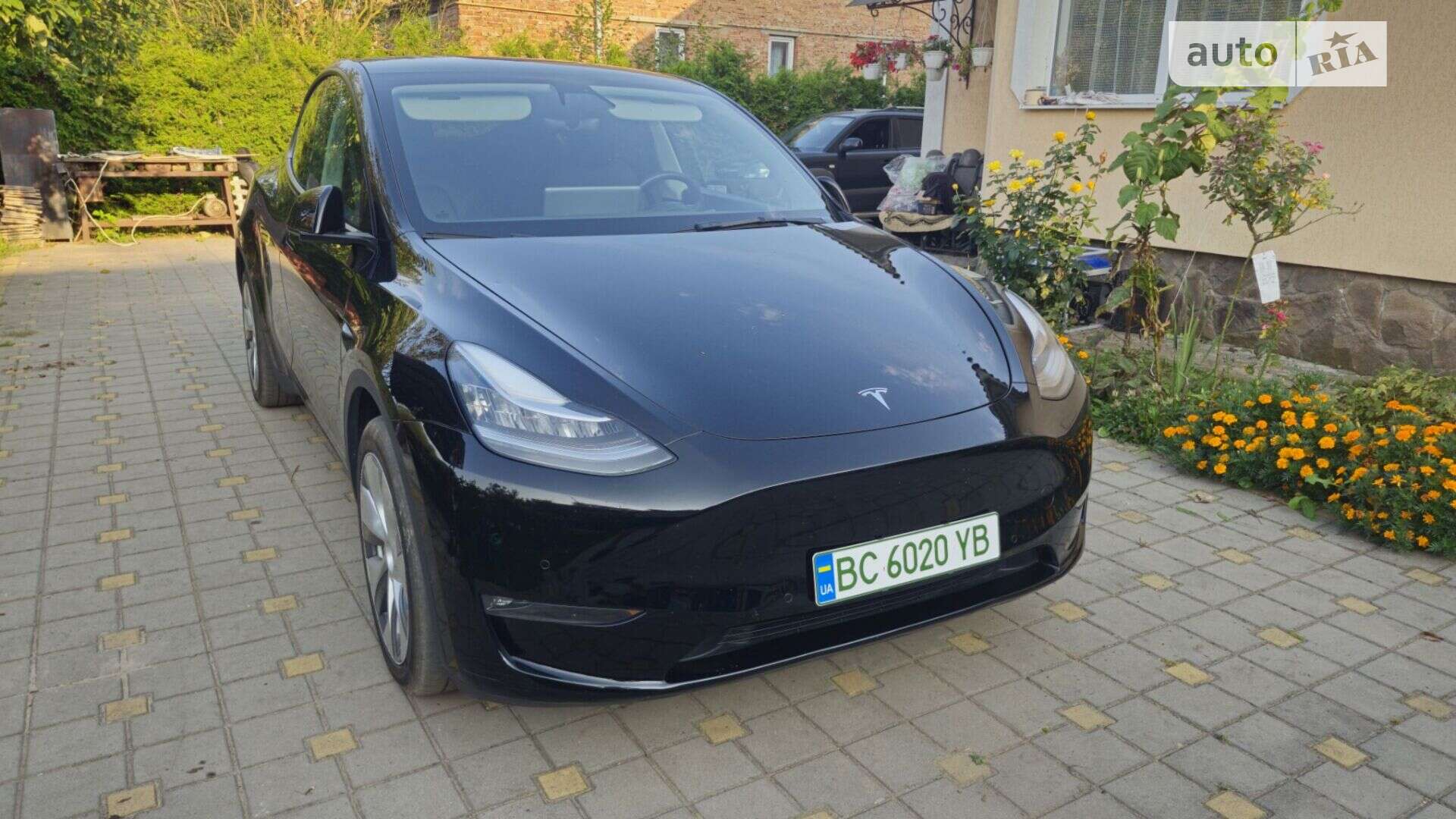 Tesla Model Y 2021