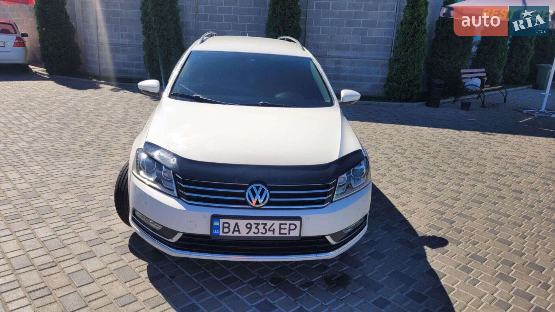 VOLKSWAGEN PASSAT 2012