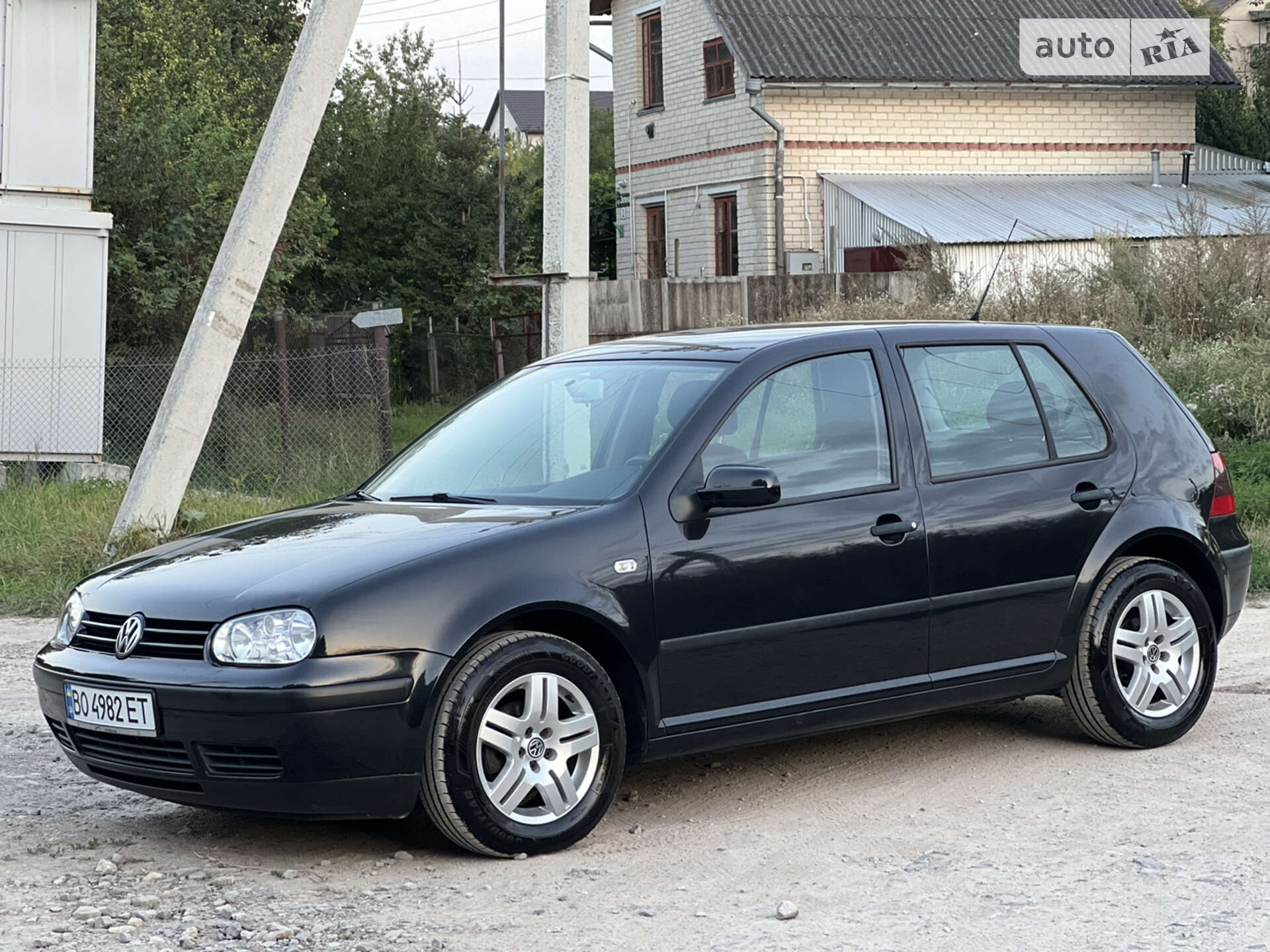 VOLKSWAGEN GOLF 2001