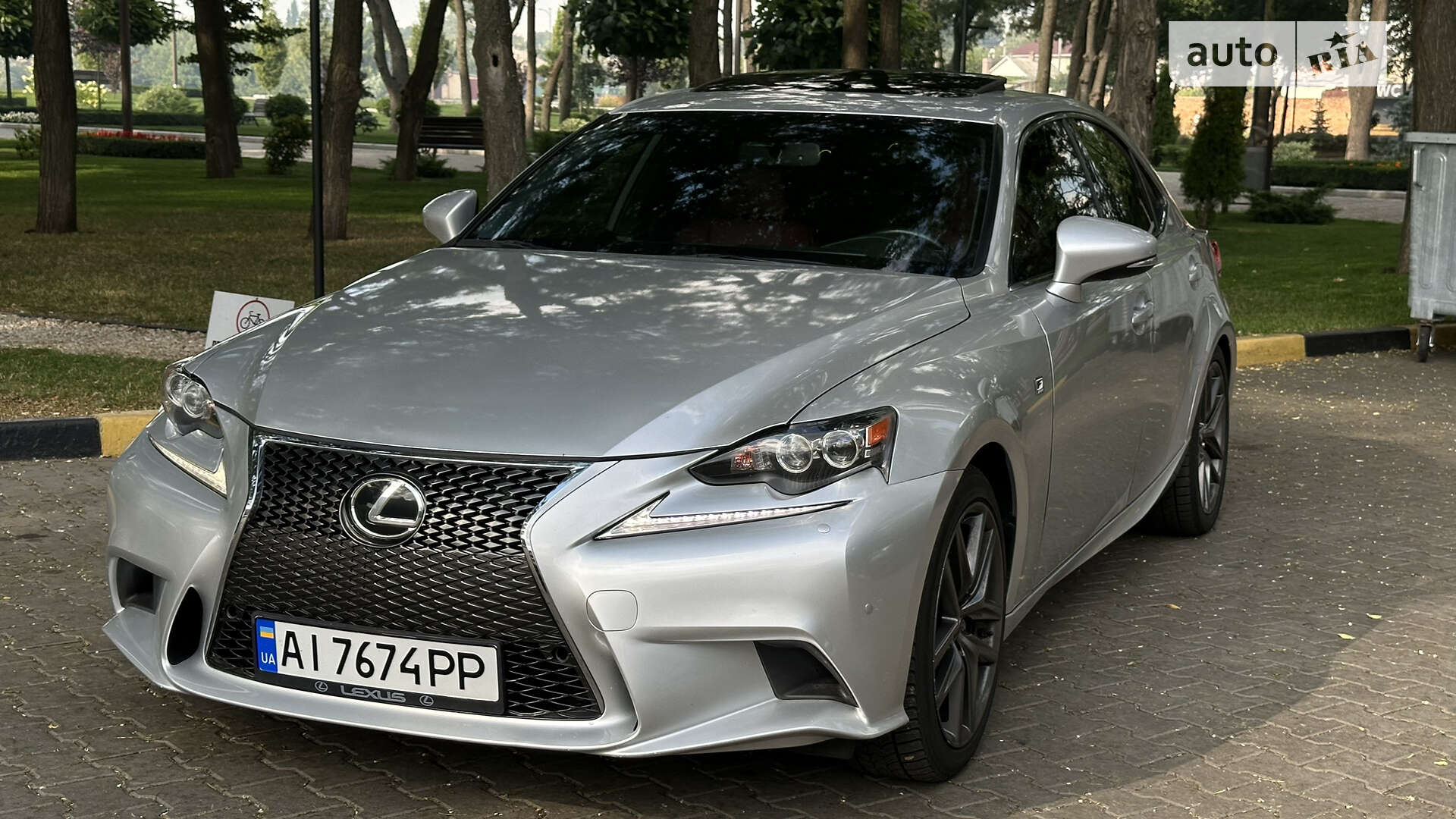 Головне фото звіту автомобіля LEXUS IS 250 2015