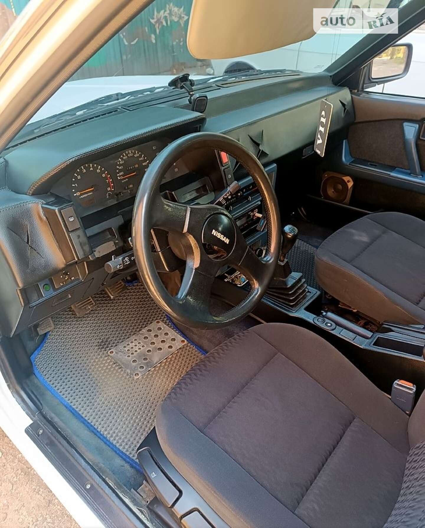 NISSAN BLUEBIRD 1988