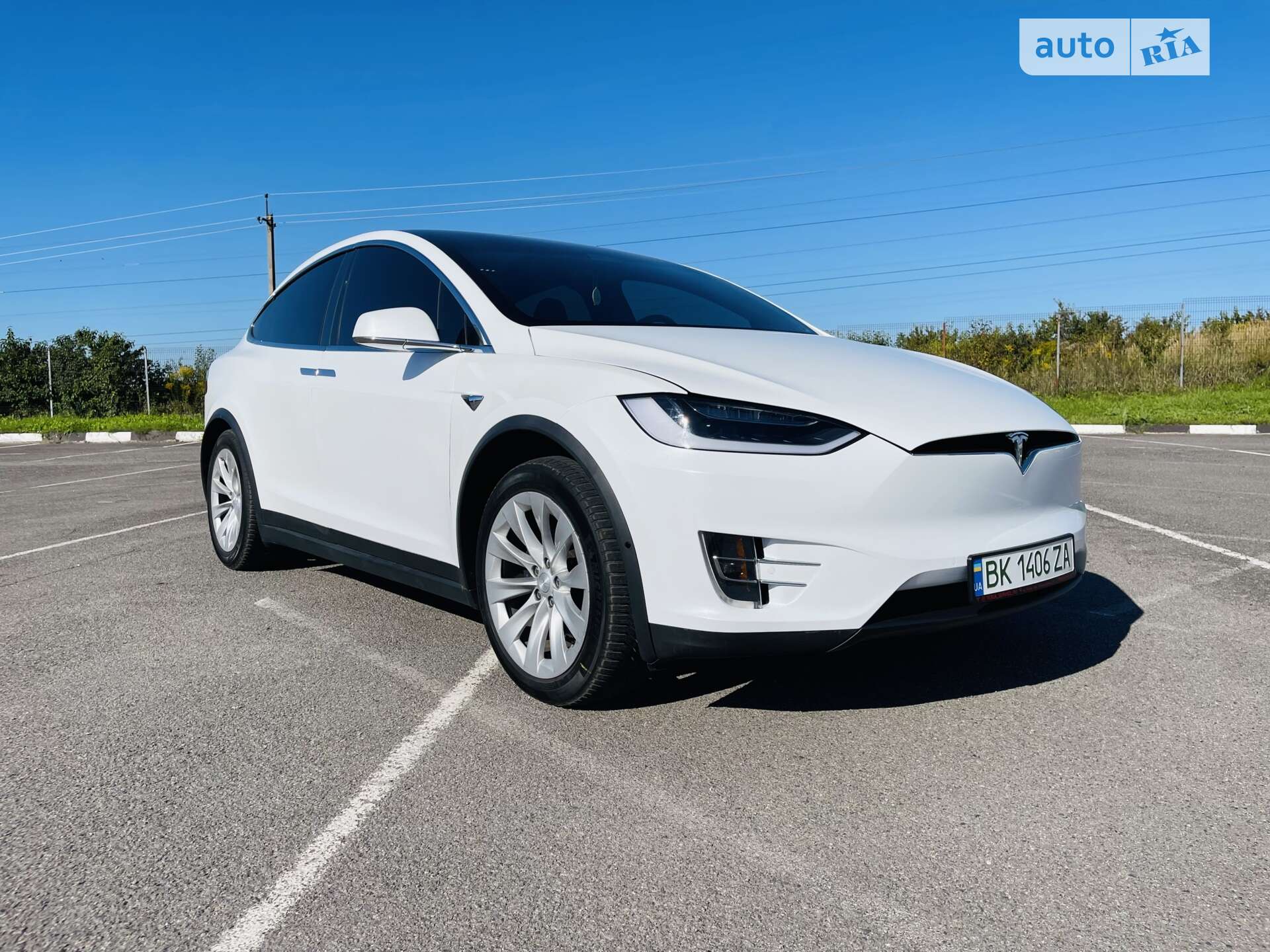 Головне фото звіту автомобіля TESLA MODEL X 2018
