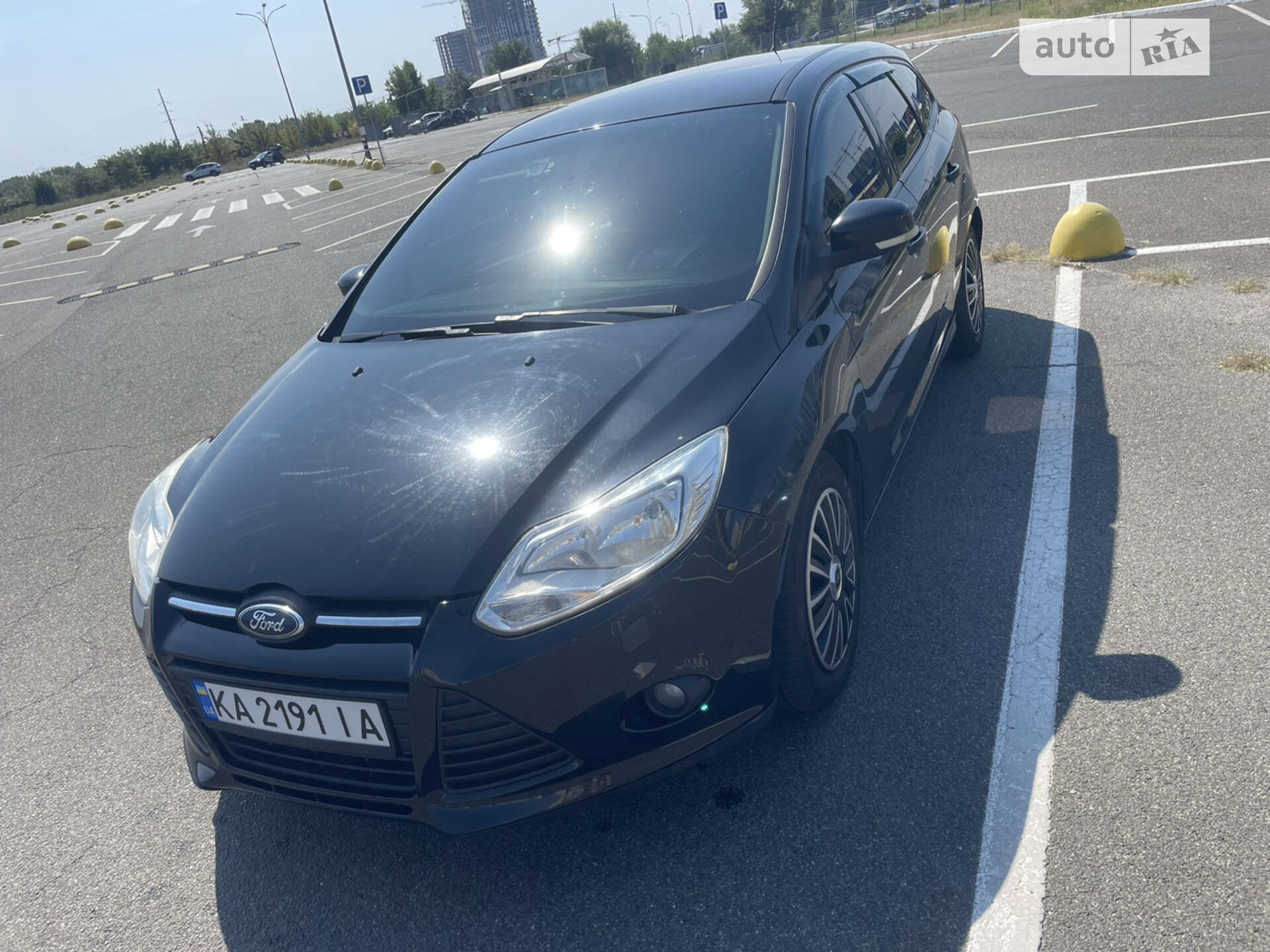 Головне фото звіту автомобіля FORD FOCUS 2011
