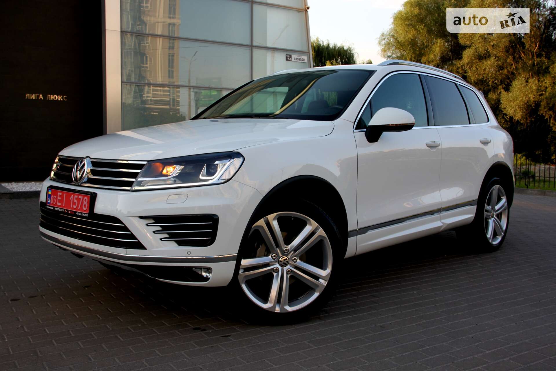 VOLKSWAGEN TOUAREG 2016