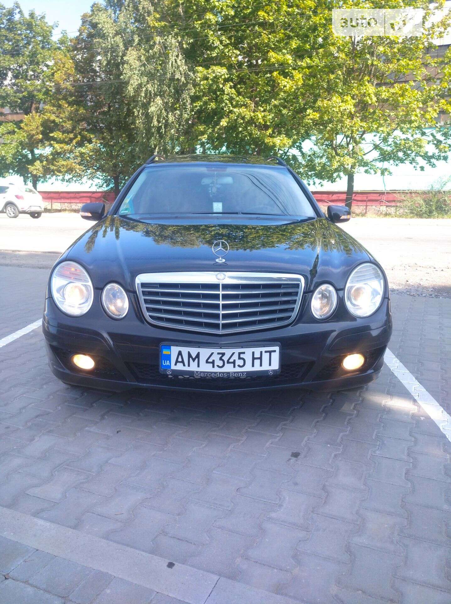 MERCEDES-BENZ E 200 2009