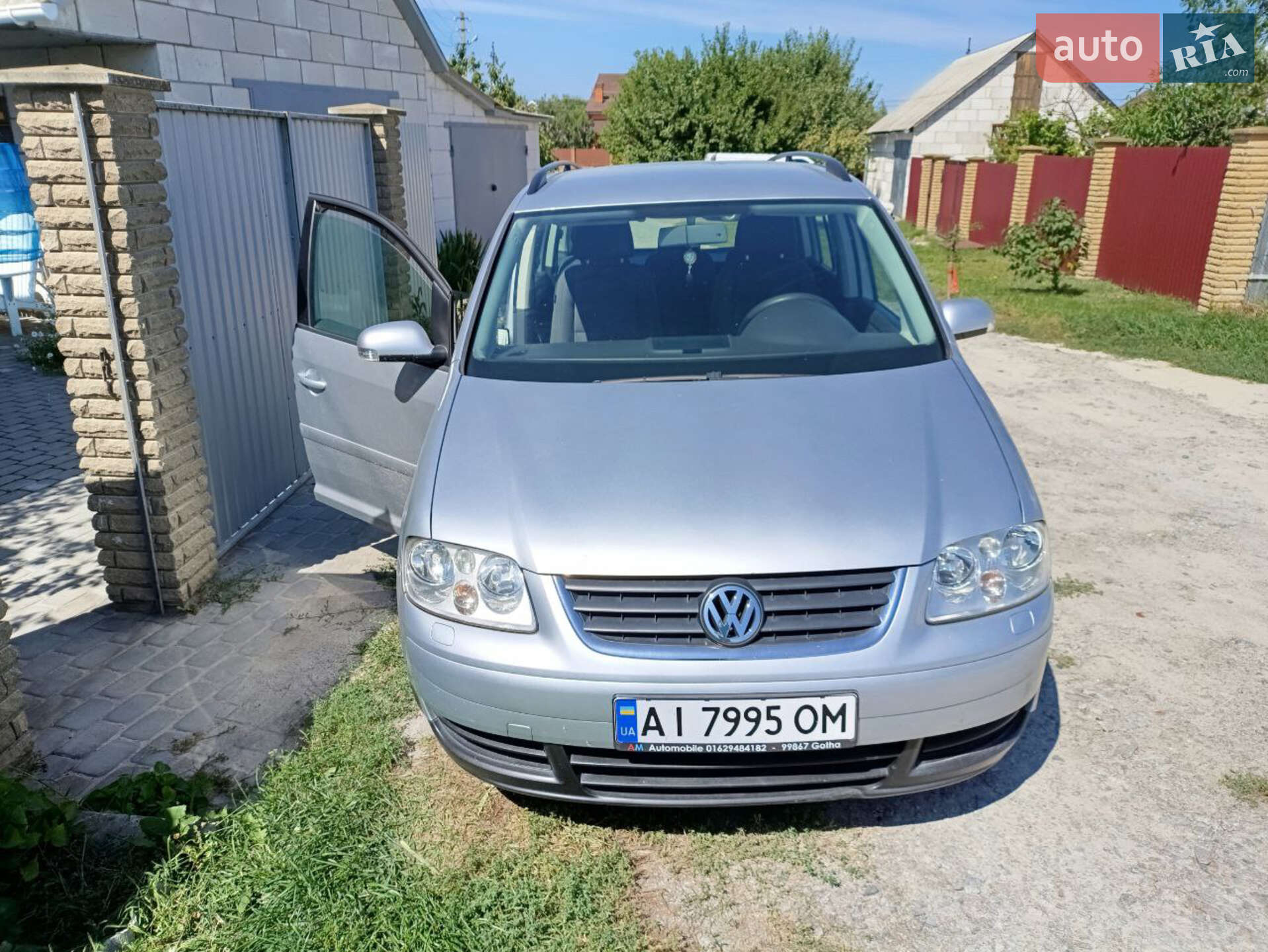 VOLKSWAGEN TOURAN 2005