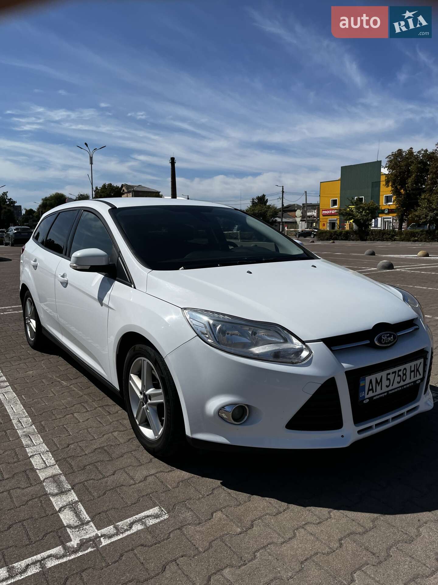 Головне фото звіту автомобіля FORD FOCUS 2013
