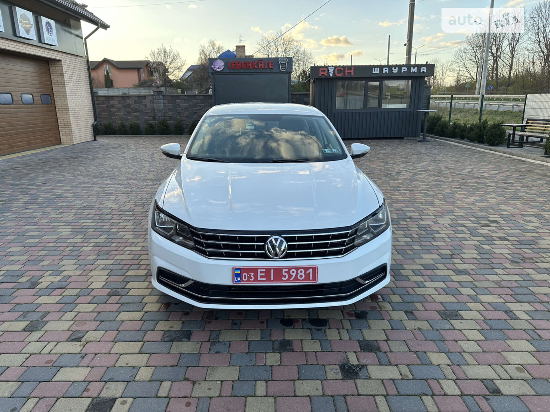 VOLKSWAGEN PASSAT 2015