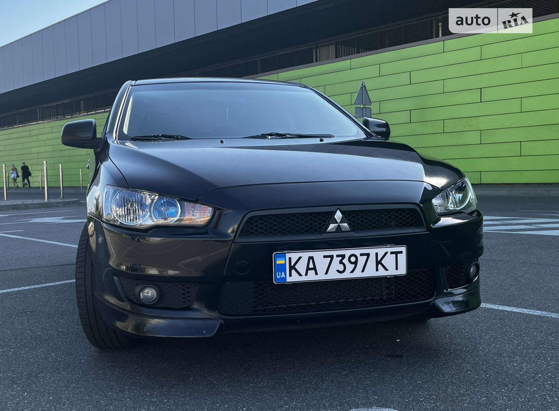 MITSUBISHI LANCER