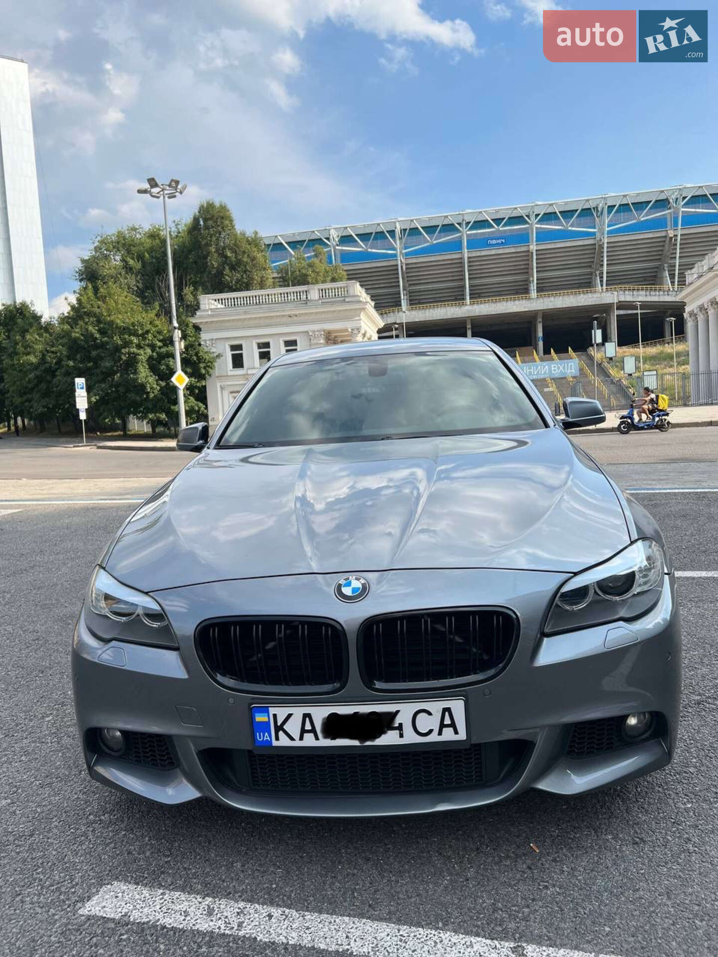 Головне фото звіту автомобіля BMW 528I 2013