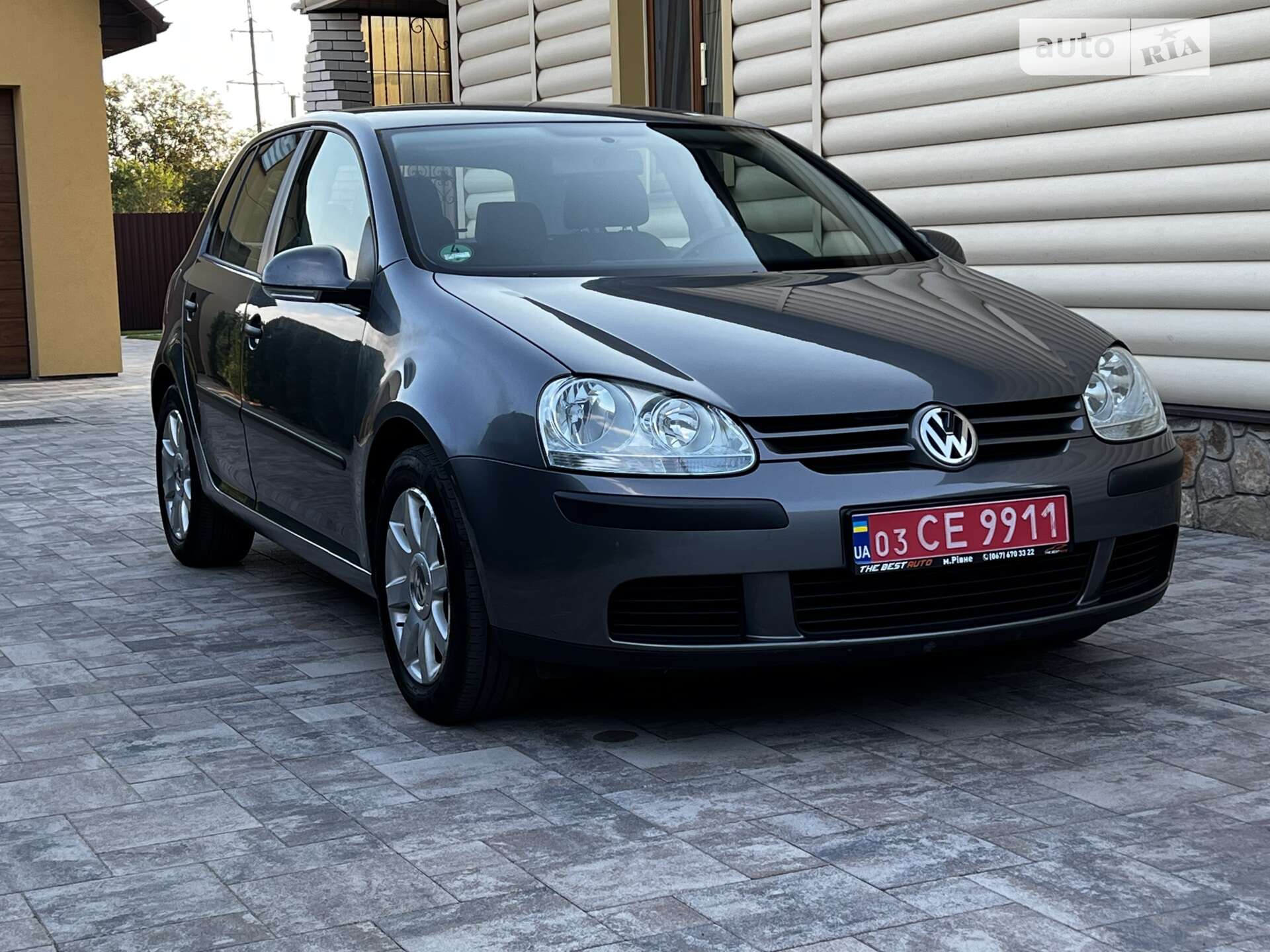 VOLKSWAGEN GOLF 2005