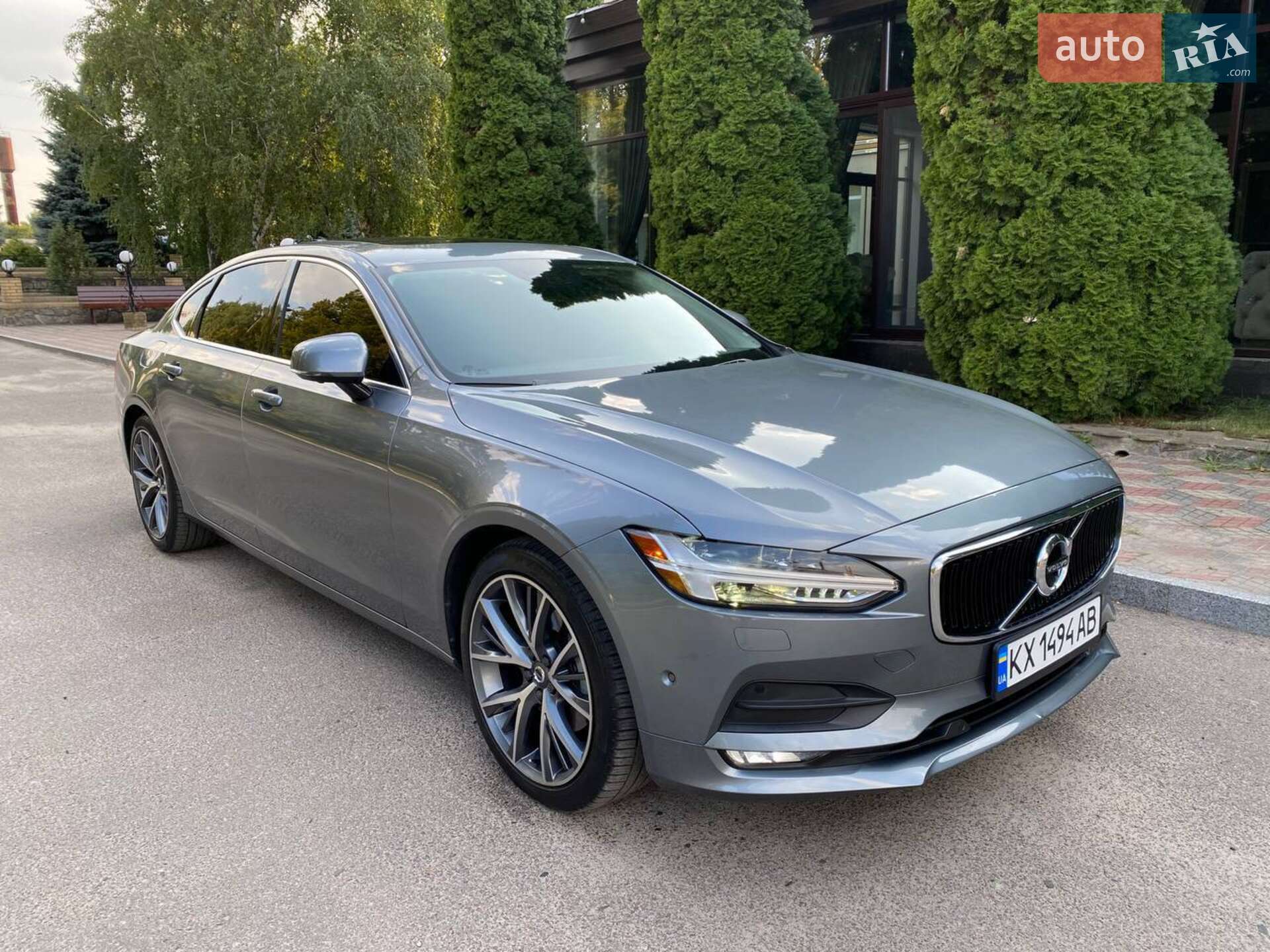 VOLVO S90 2017