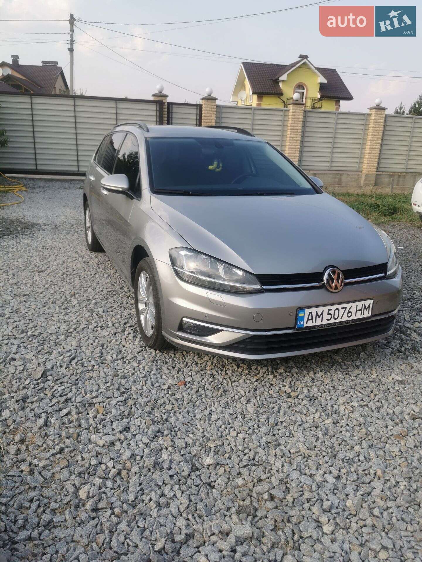 VOLKSWAGEN GOLF 2017